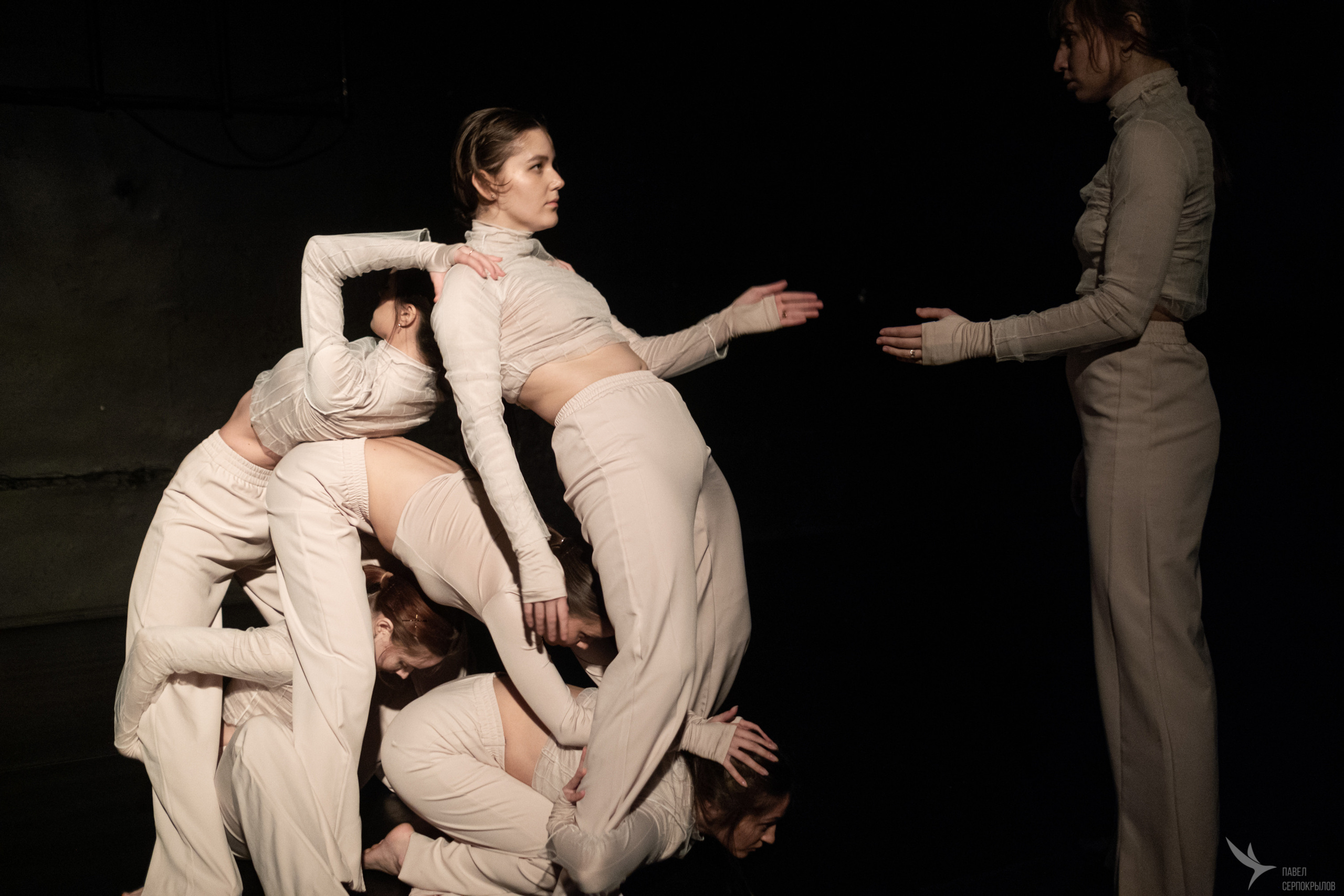 Пластический спектакль | Знакомство |. Репортажный фотограф в Казани Павел Серпокрылов