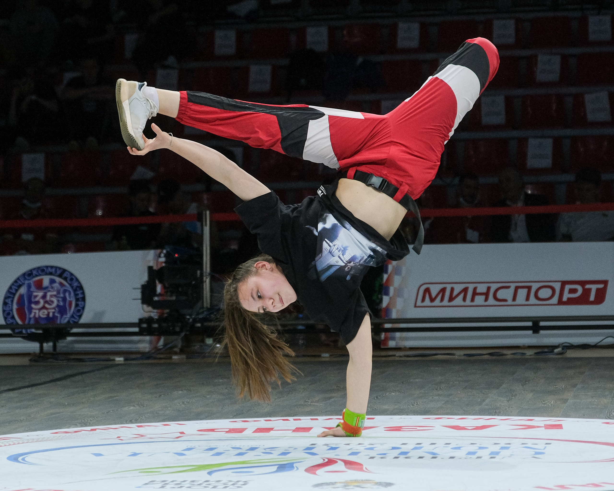 Фотосъемка брейкинга. Репортажный фотограф в Казани Павел Серпокрылов