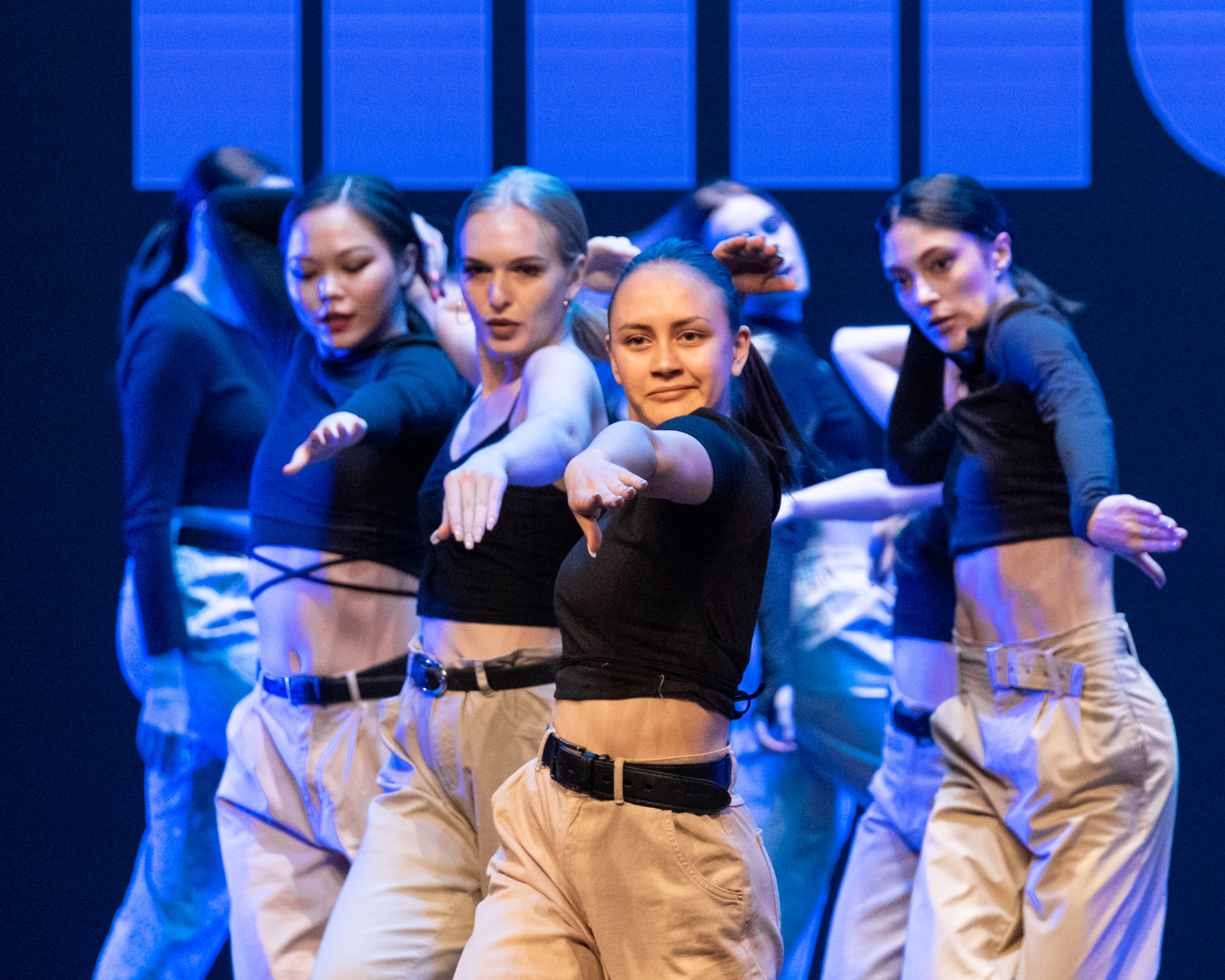 Kingstep Show 9. Первые кадры. Репортажный фотограф в Казани Павел Серпокрылов