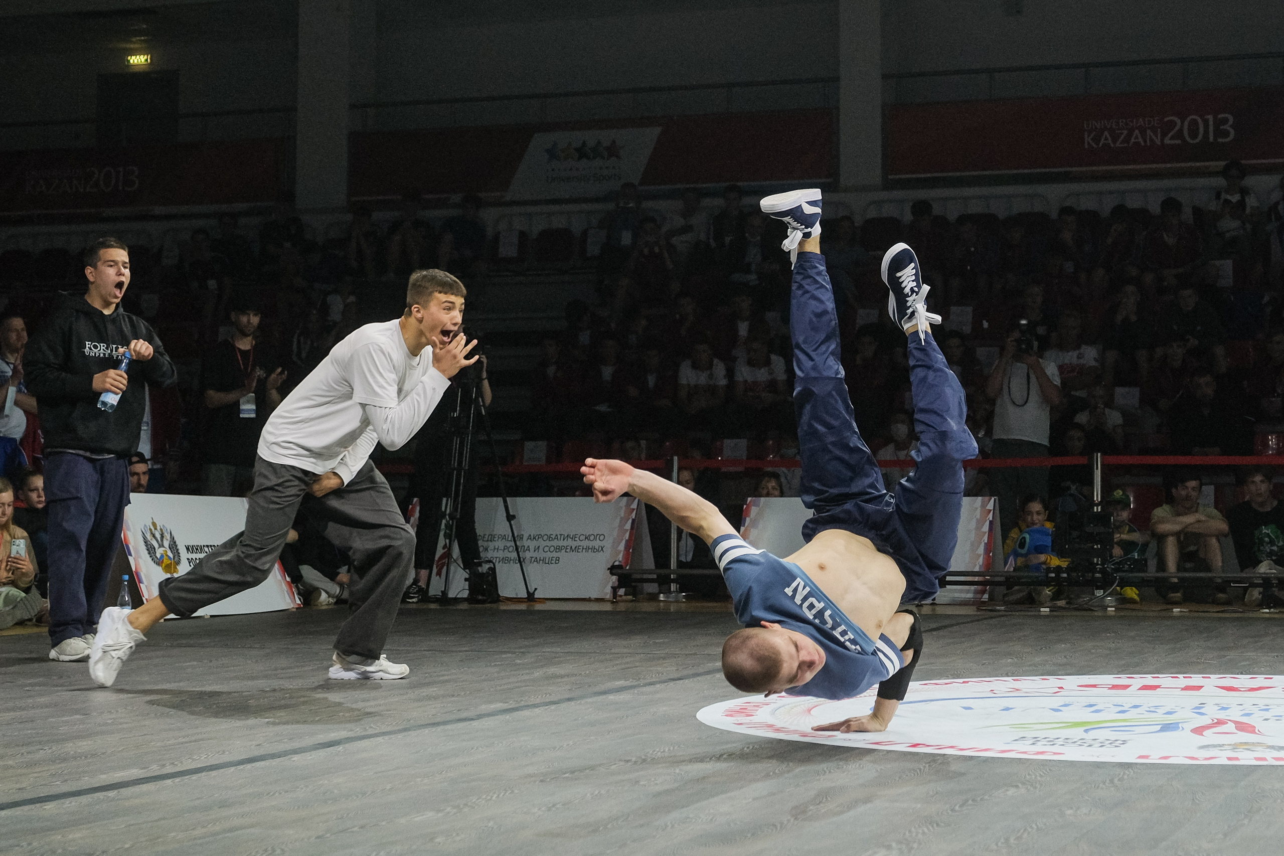 Фотосъемка брейкинга. Репортажный фотограф в Казани Павел Серпокрылов