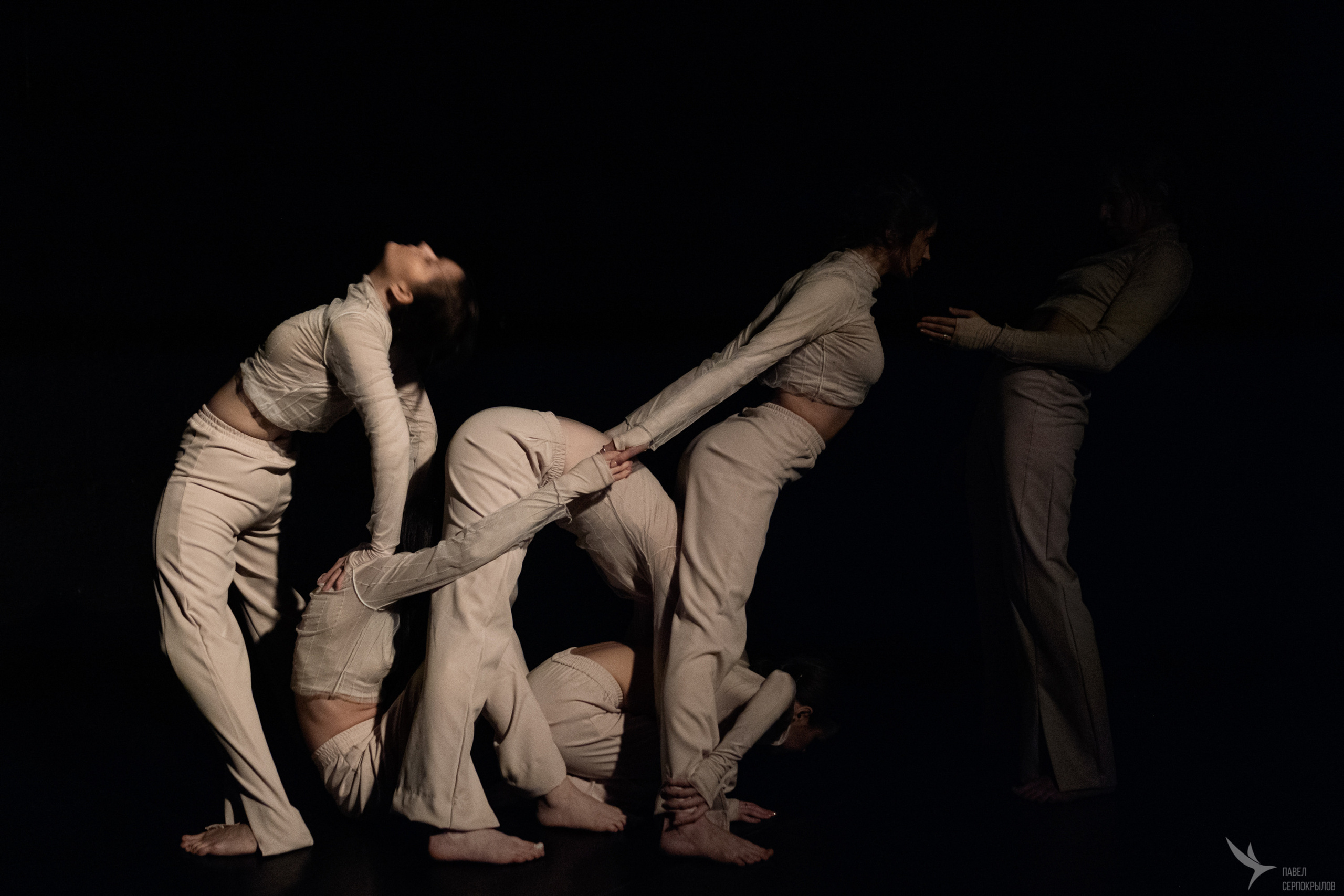Пластический спектакль | Знакомство |. Репортажный фотограф в Казани Павел Серпокрылов