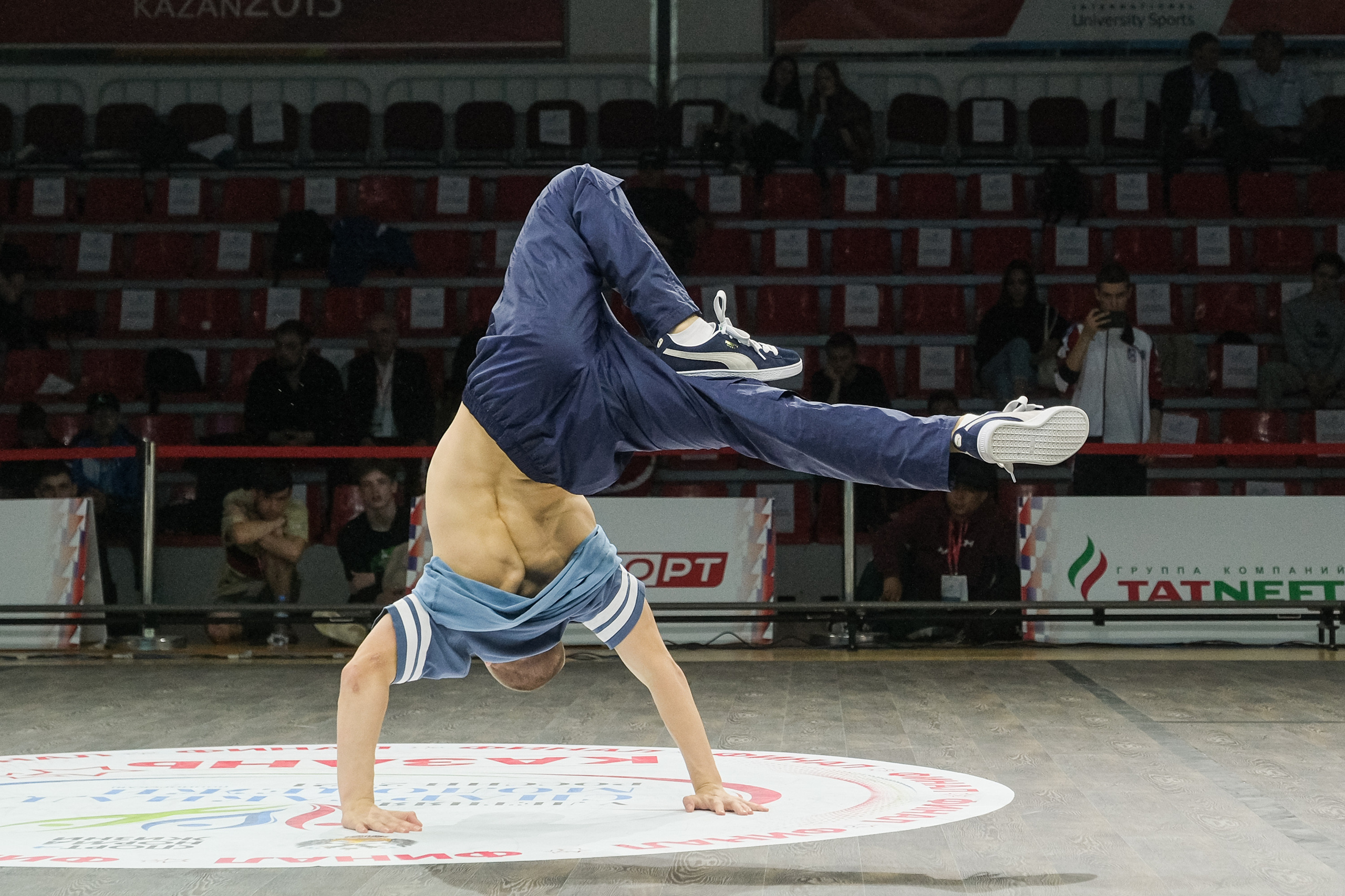 Фотосъемка брейкинга. Репортажный фотограф в Казани Павел Серпокрылов