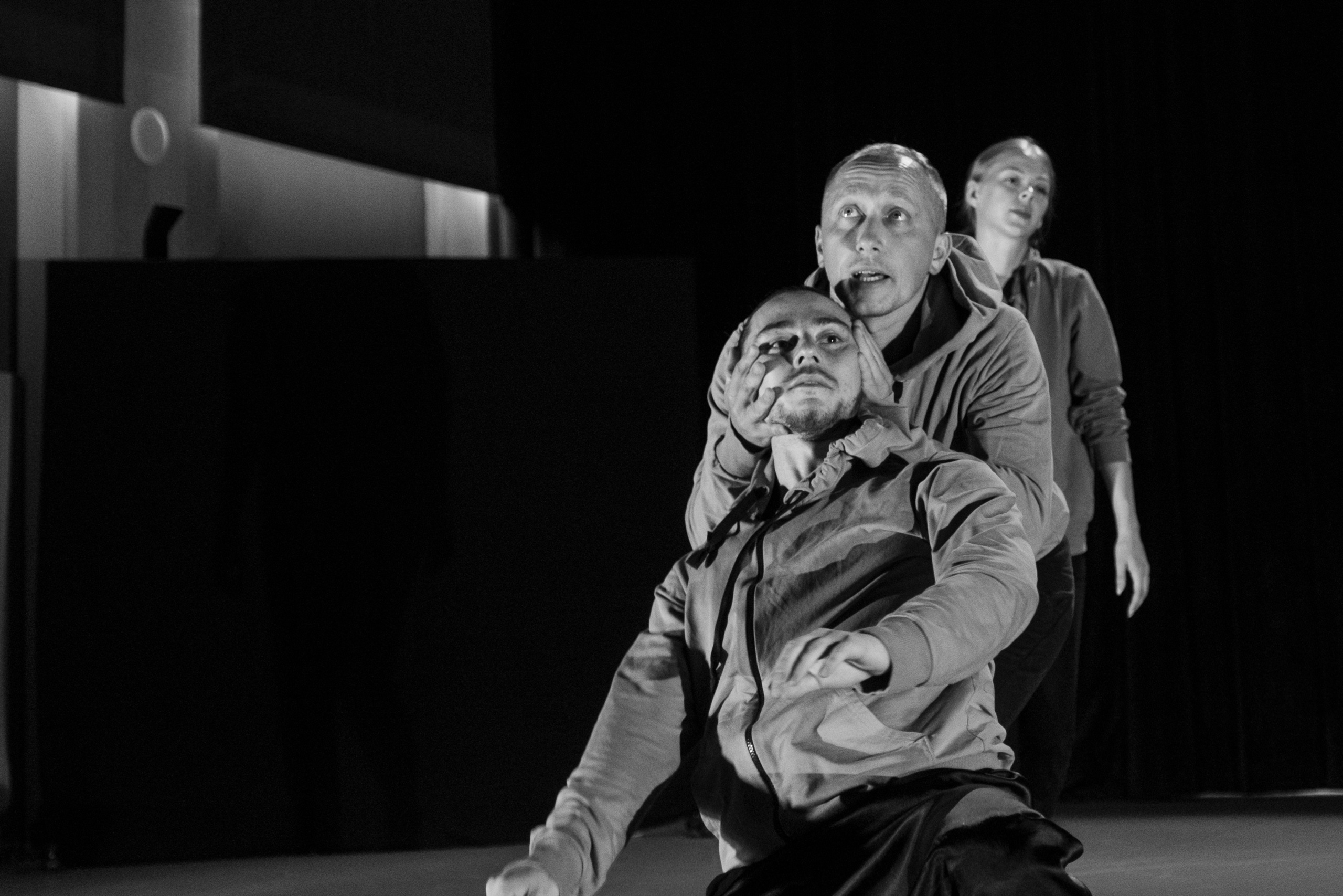 Спектакль Камерного балета «Пантера», «Господин Оператор». Репортажный фотограф в Казани Павел Серпокрылов