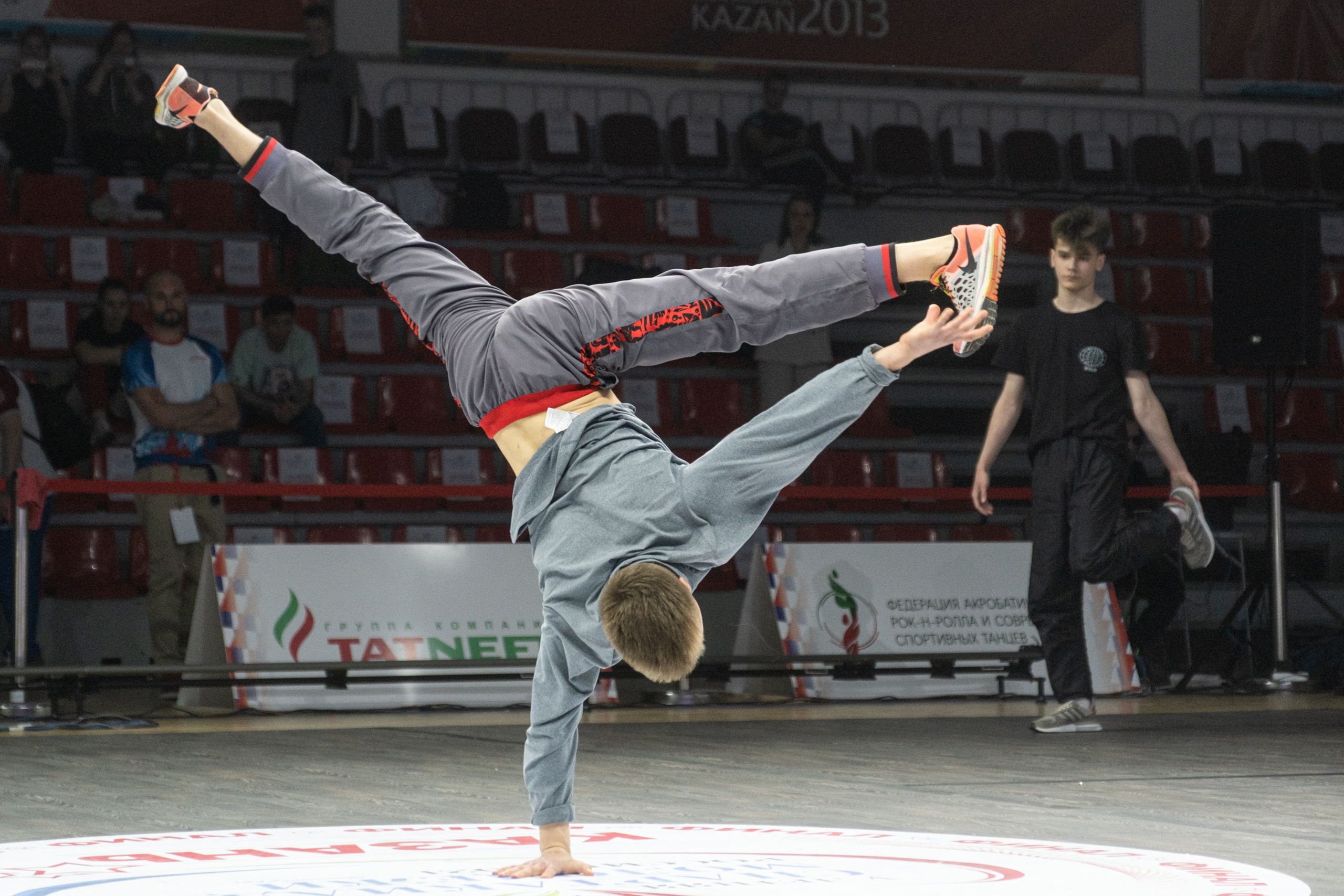 Фотосъемка брейкинга. Репортажный фотограф в Казани Павел Серпокрылов