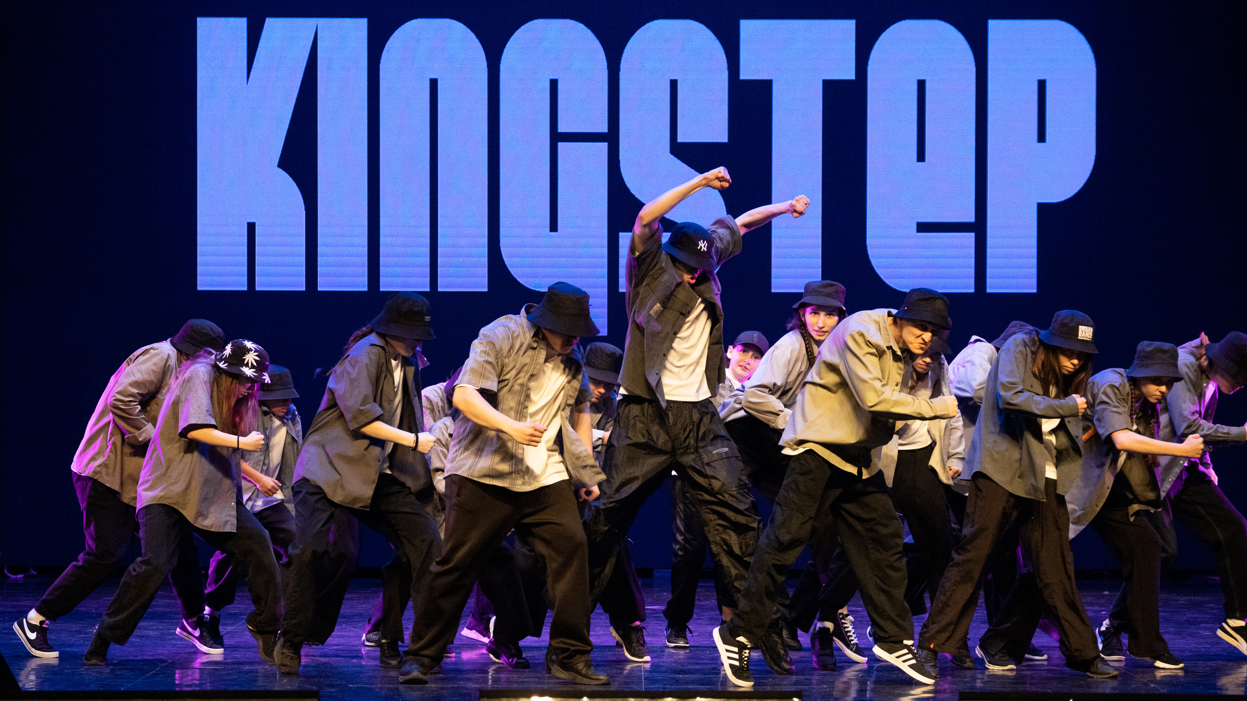 Kingstep Show 9. Первые кадры. Репортажный фотограф в Казани Павел Серпокрылов