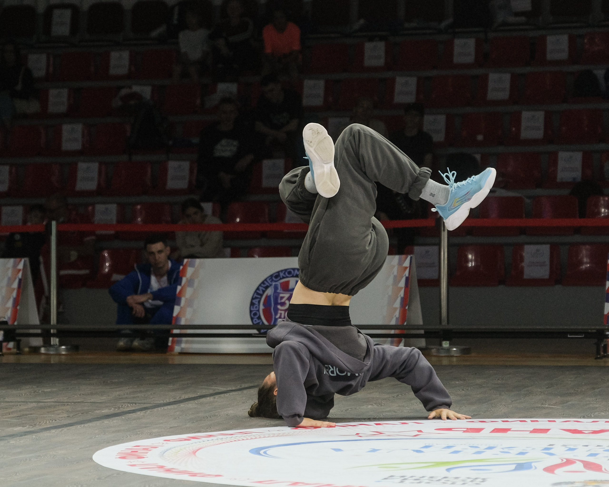 Фотосъемка брейкинга. Репортажный фотограф в Казани Павел Серпокрылов