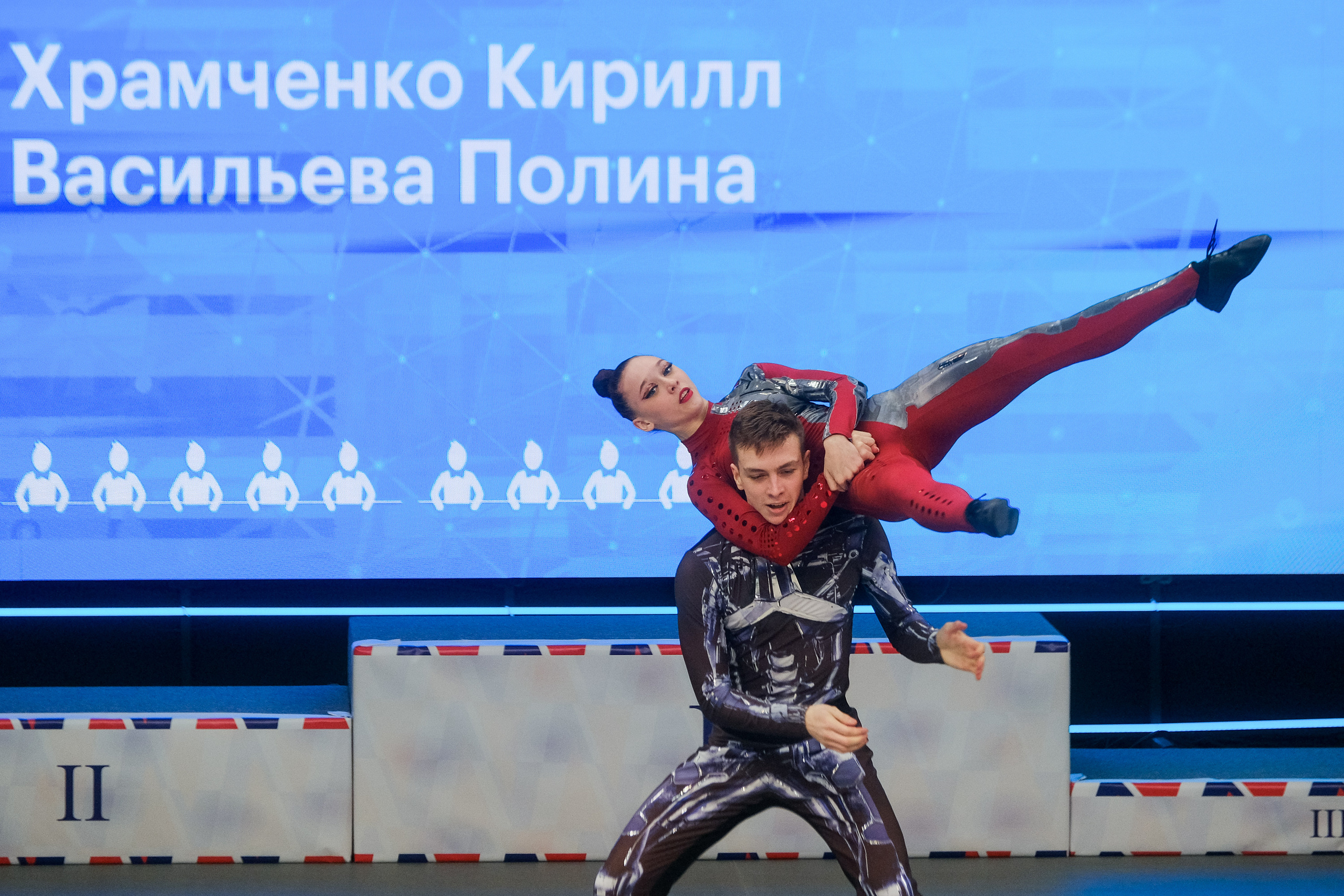 Фотограф на акробатический рок-н-ролл. Репортажный фотограф в Казани Павел Серпокрылов