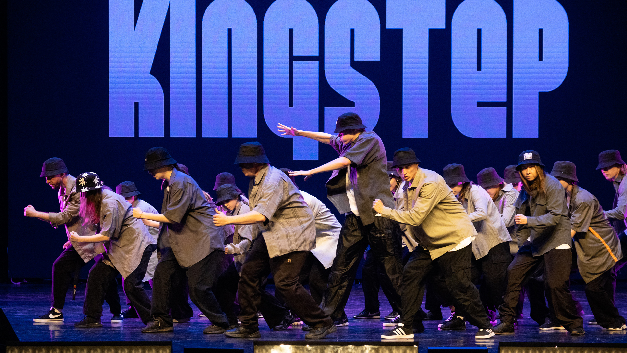 Kingstep Show 9. Первые кадры. Репортажный фотограф в Казани Павел Серпокрылов