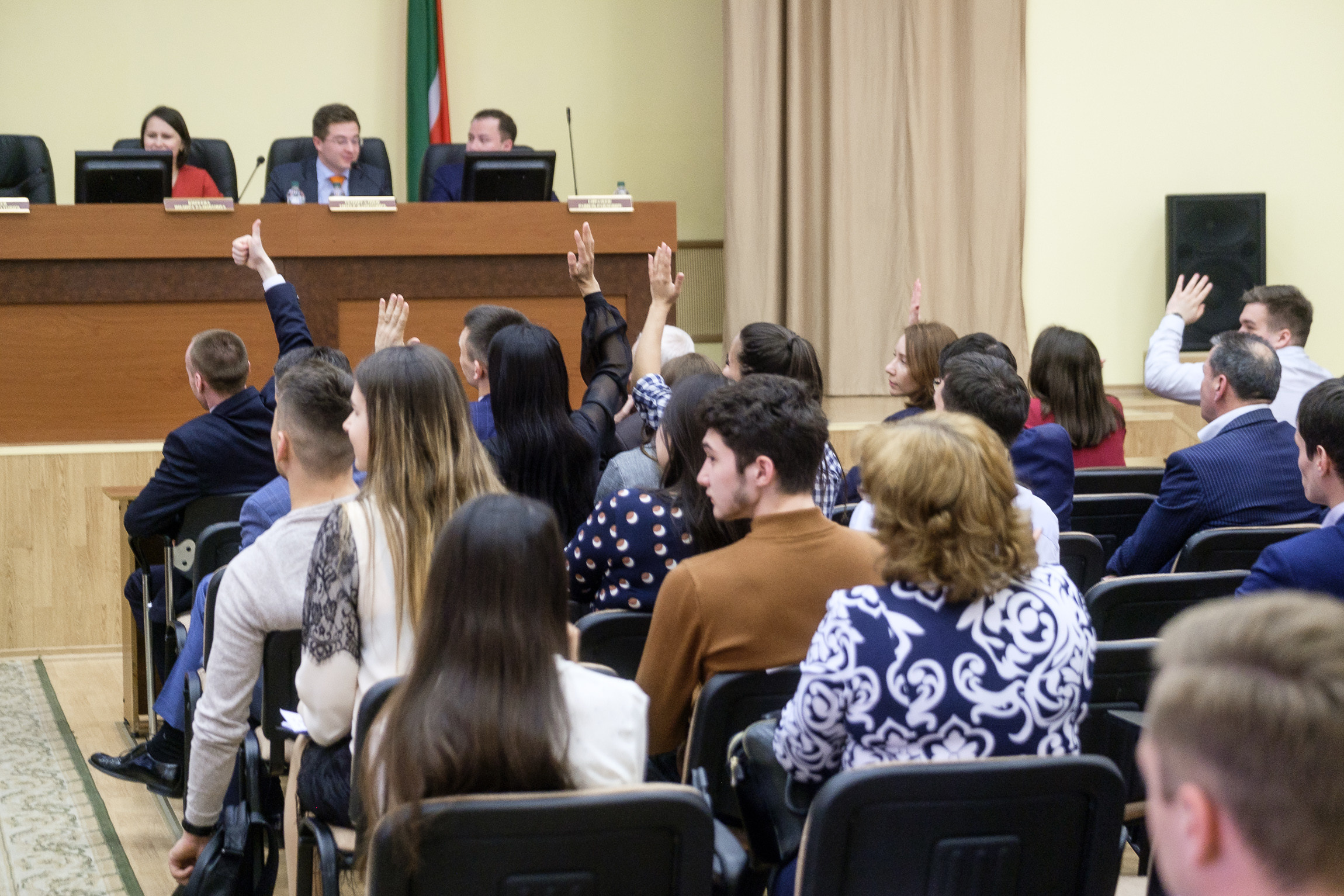 Репортажная съемка на встрече предпринимателей с министром финансов. Репортажный фотограф в Казани Павел Серпокрылов