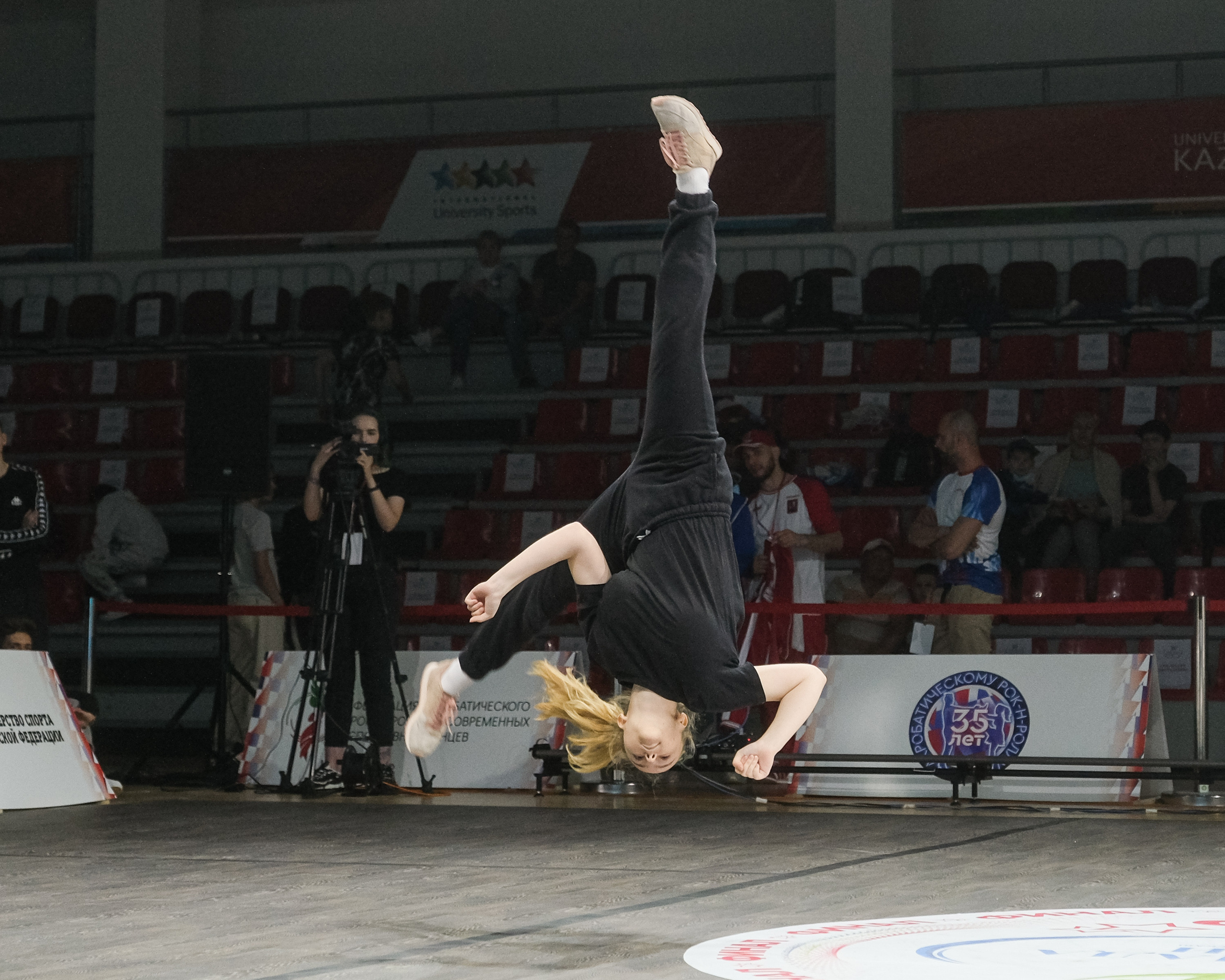 Фотосъемка брейкинга. Репортажный фотограф в Казани Павел Серпокрылов