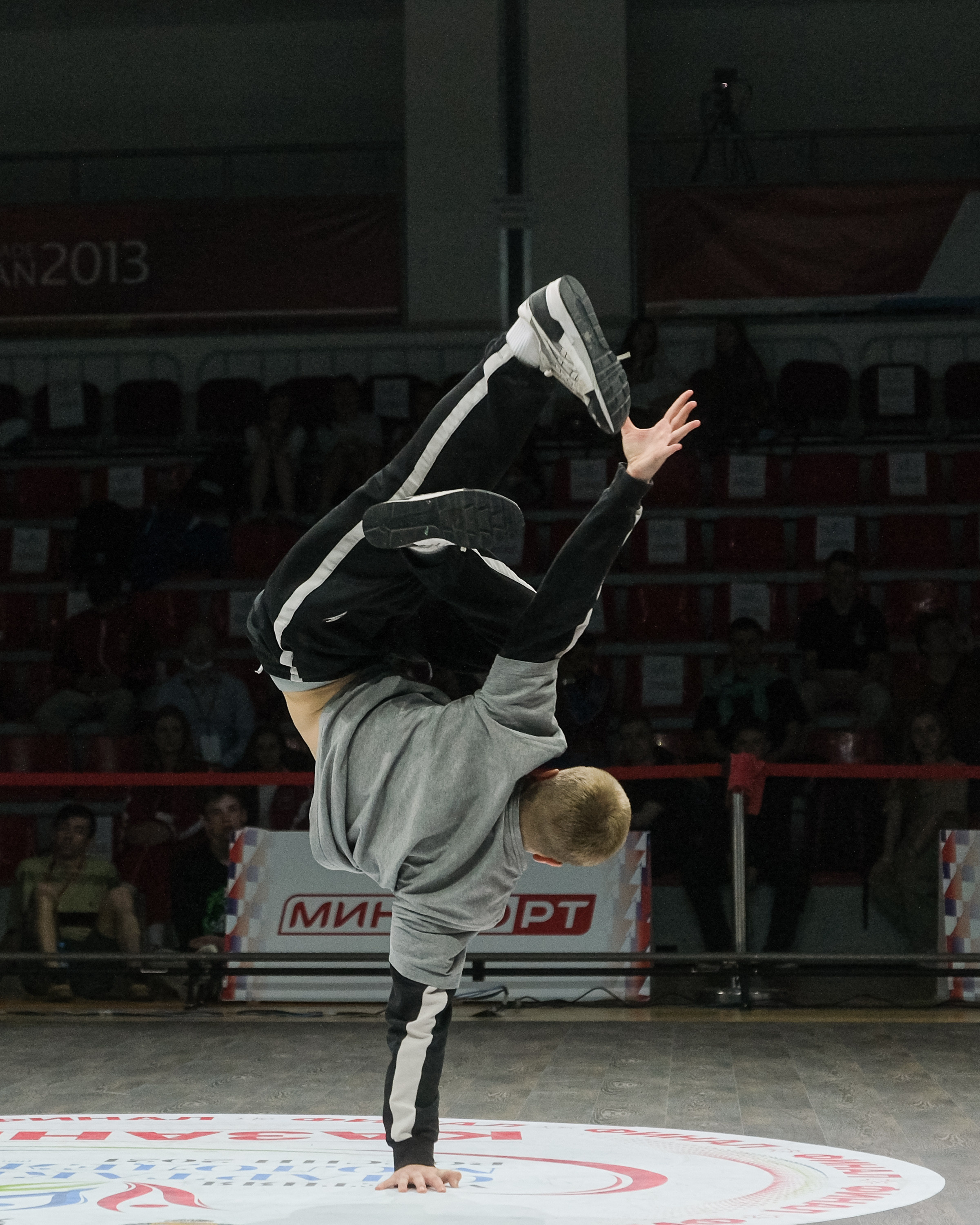 Фотосъемка брейкинга. Репортажный фотограф в Казани Павел Серпокрылов
