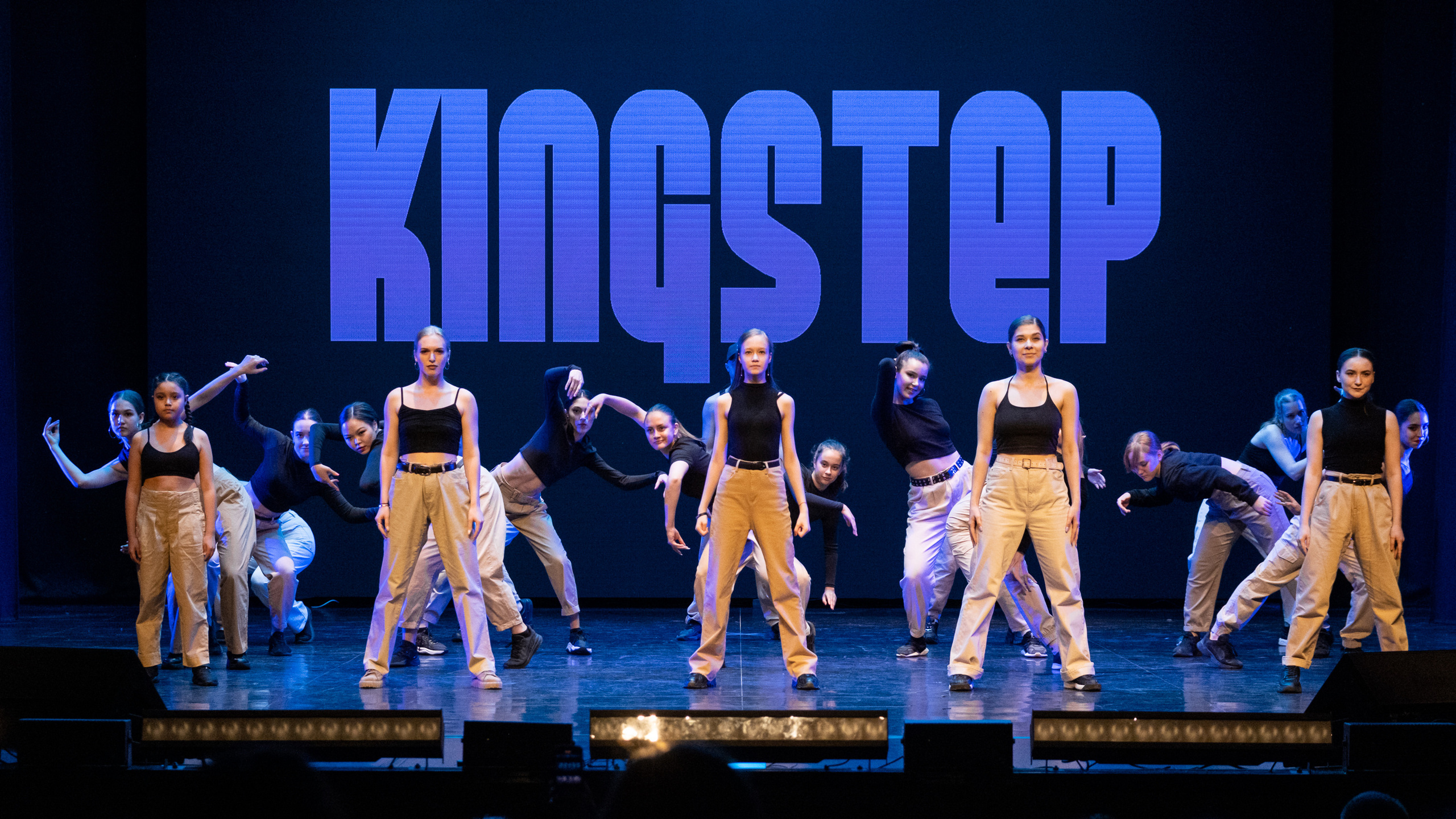 Kingstep Show 9. Первые кадры. Репортажный фотограф в Казани Павел Серпокрылов