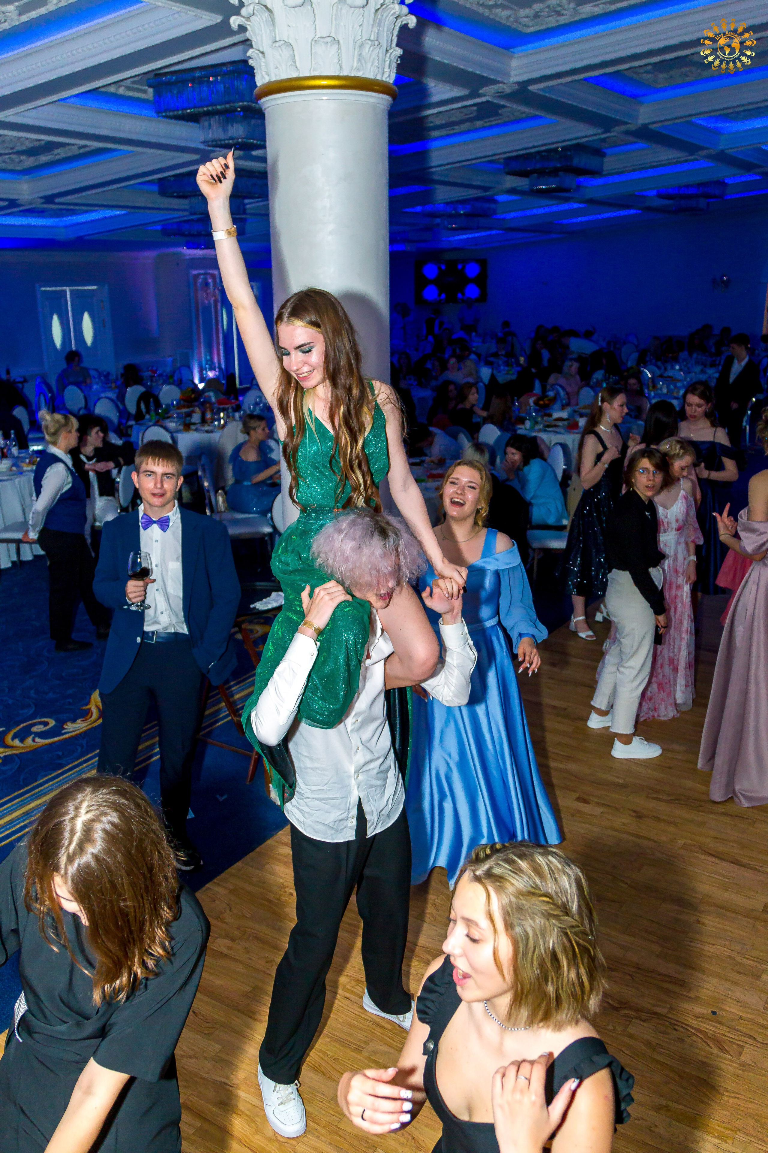 Выпускной 2023 (11-е классы) Triumph City Hall Москва. Репортажная съемка в Москве и области. Анималистика