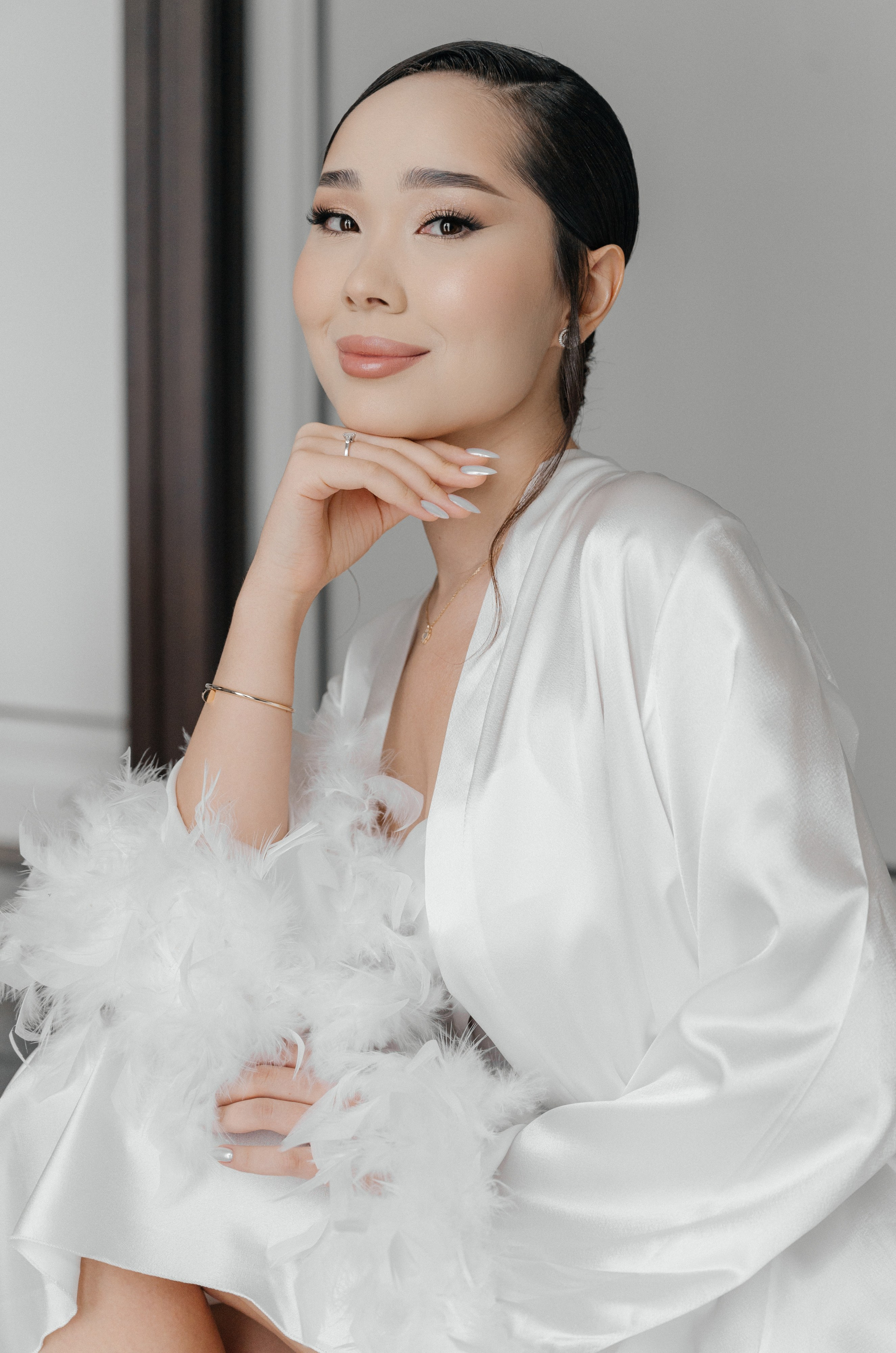 ANEL QYZ UZATU. HOME