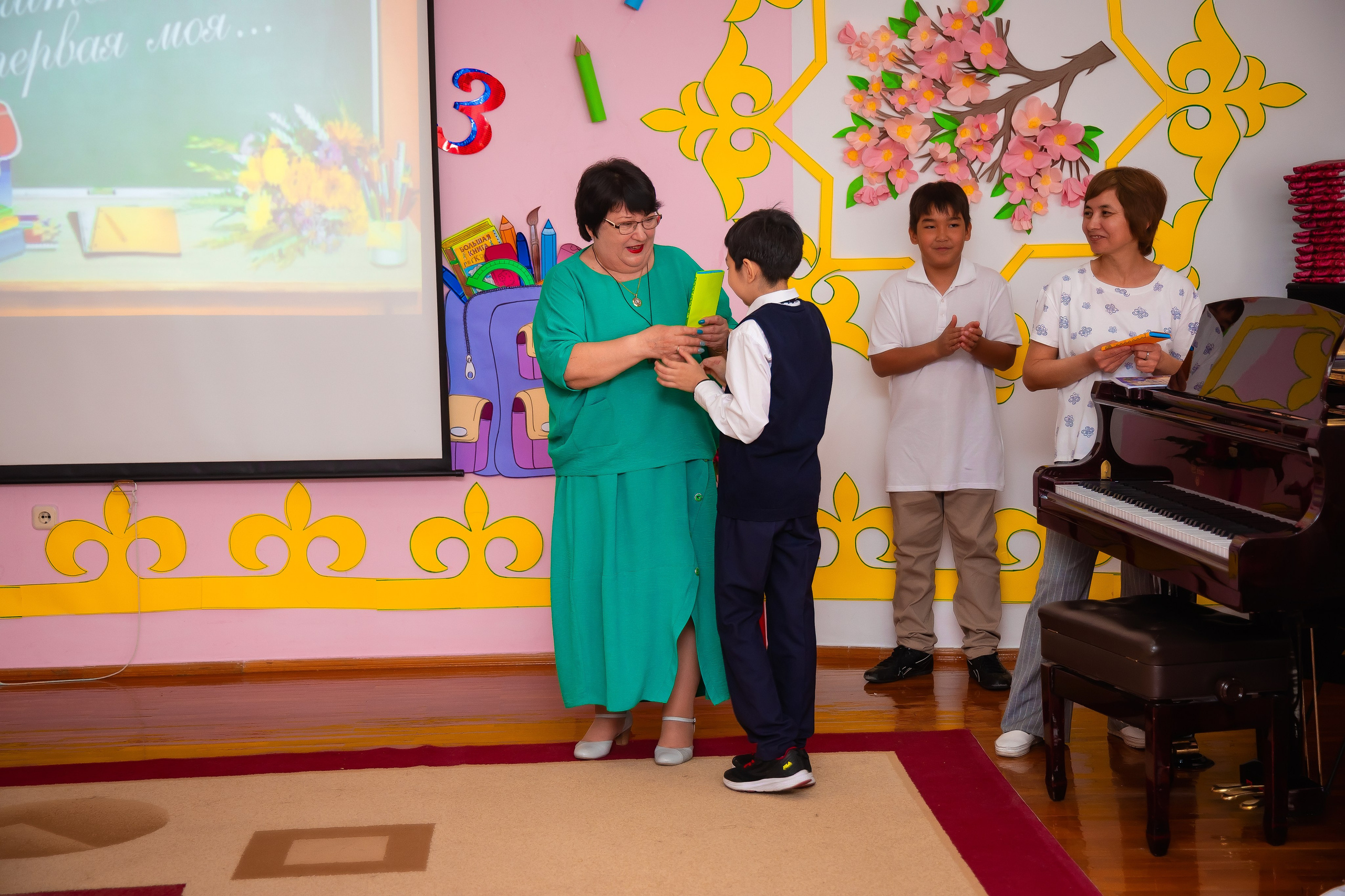 Школьный Выпускной. Семейный и Свадебный фотограф в Астане Александр Астапов