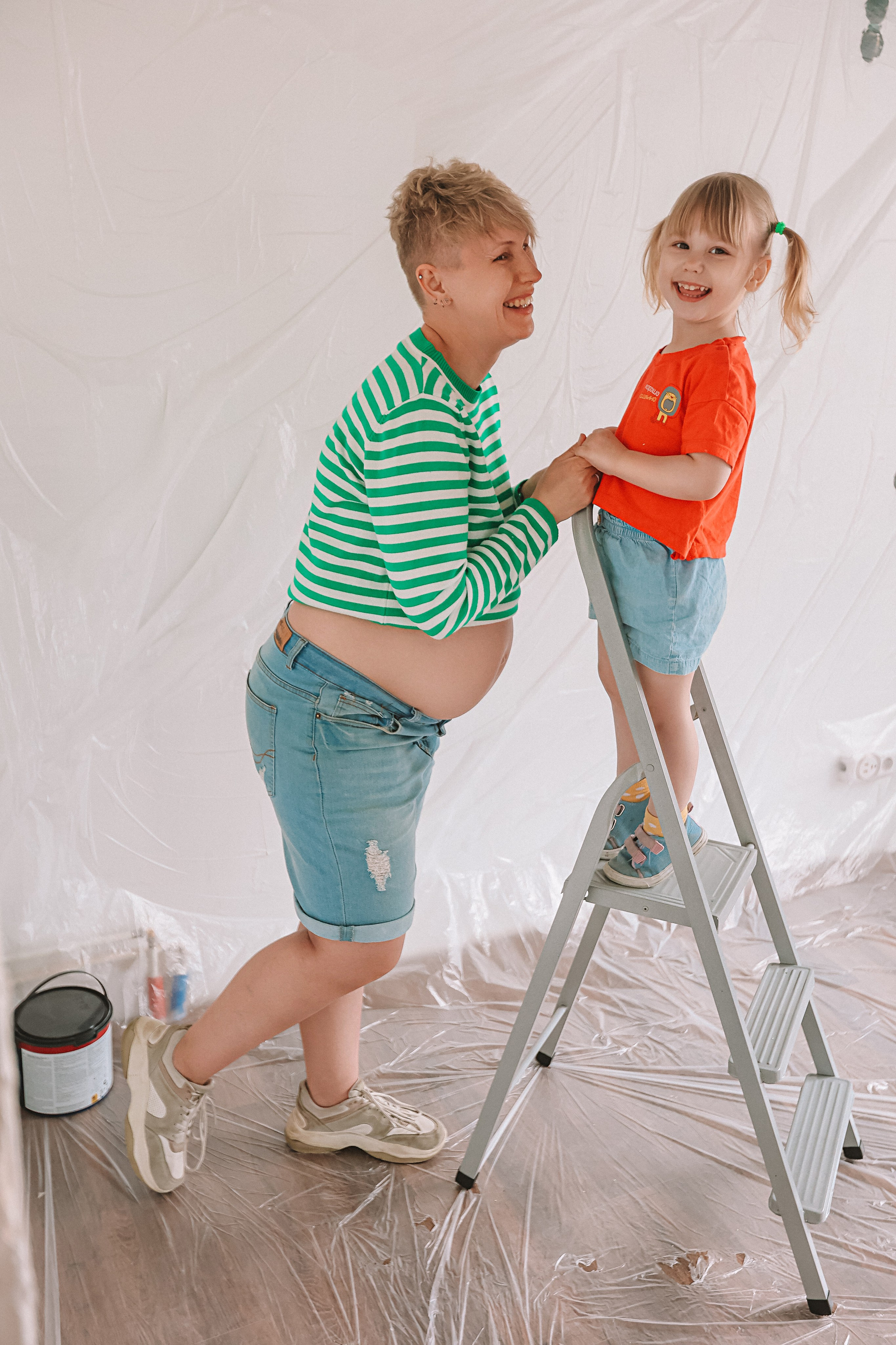 Ремонт. Семейный фотограф Тюмень, фотограф на роды Салмина Мария