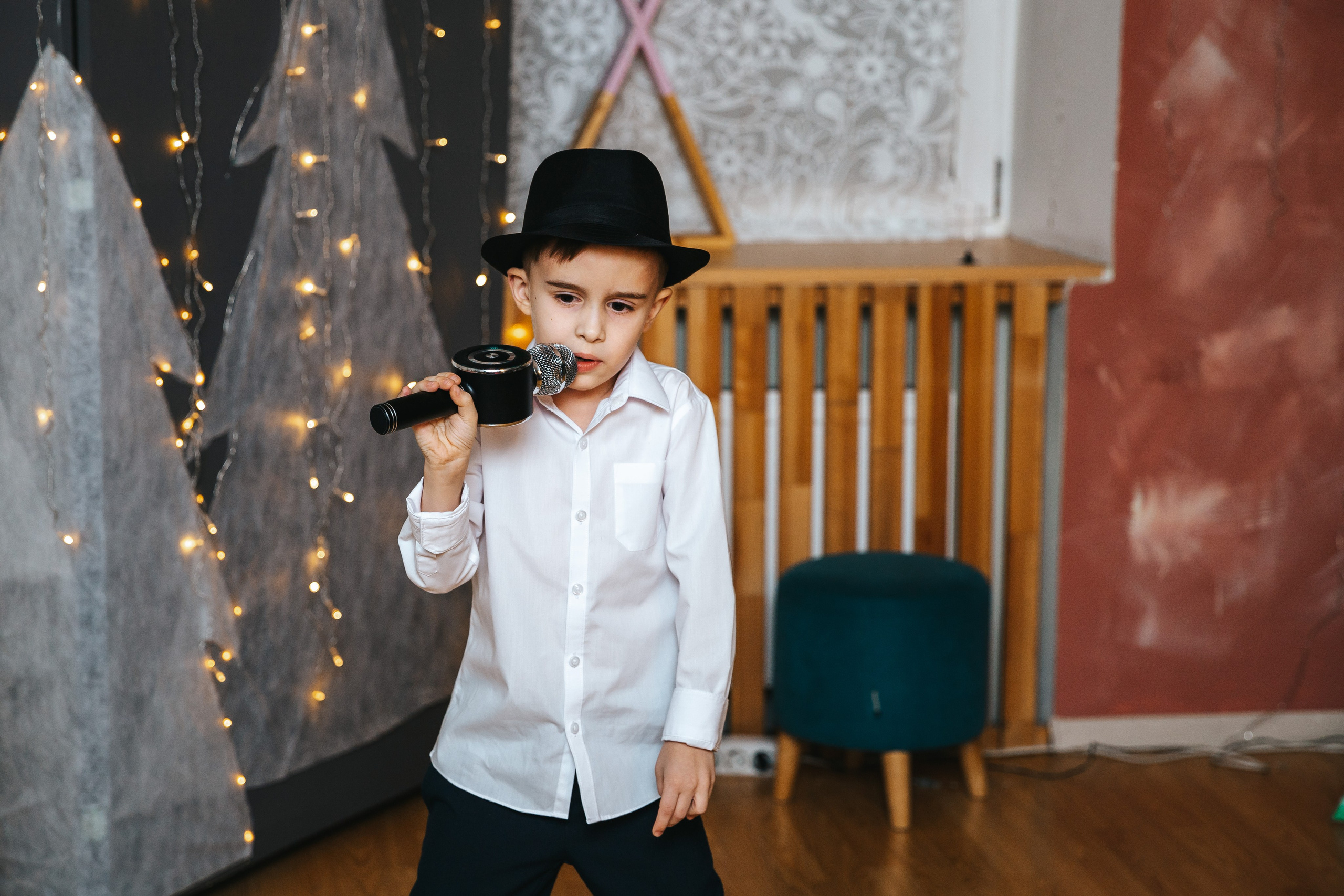 Новогодний утренник в Монтессори-садике. Семейный lifestyle фотограф в Санкт-Петербурге Людмила Пахомова