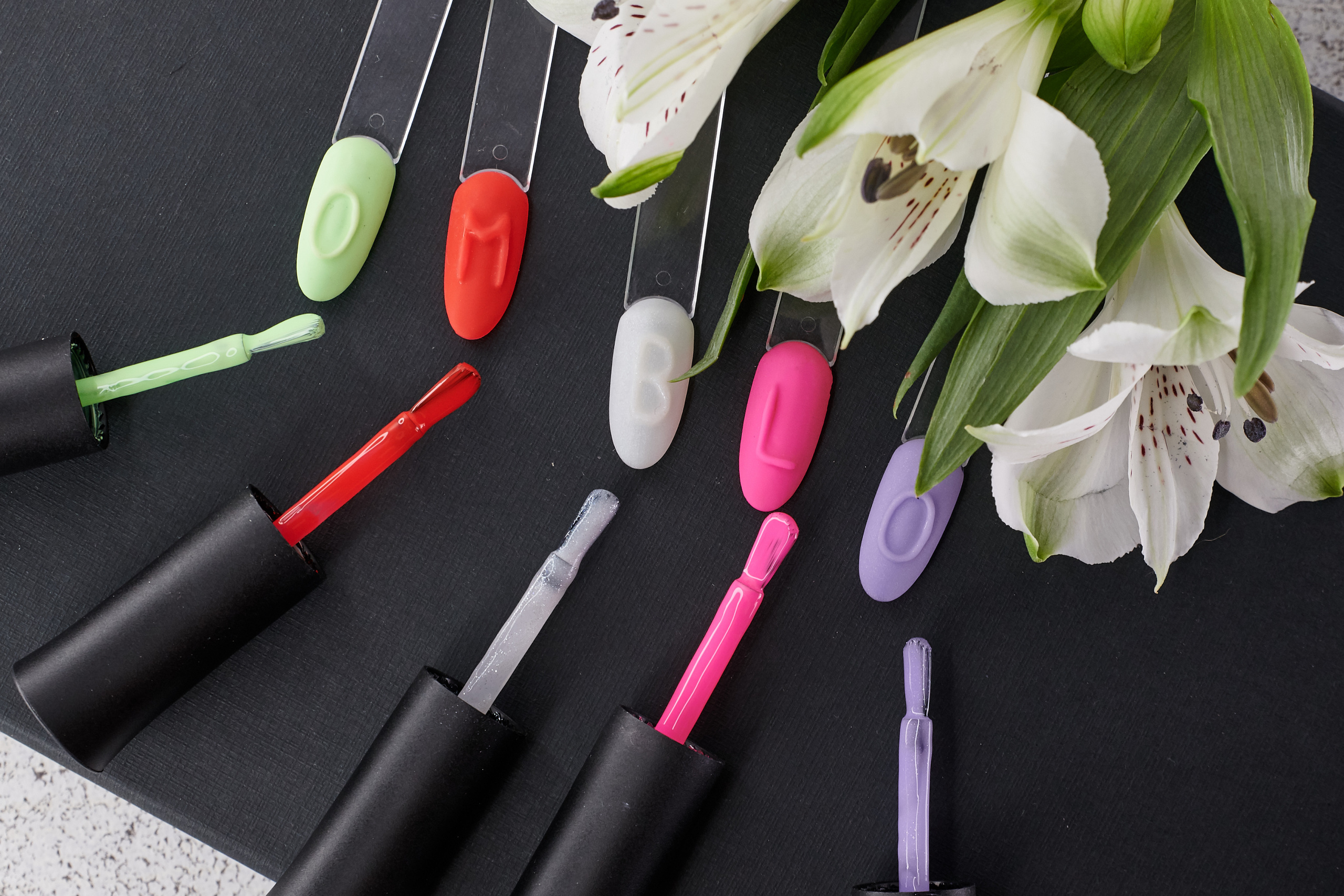 Коллекция гель-лаков. ФОТОГРАФ Кристина Павлова | МОСКВА