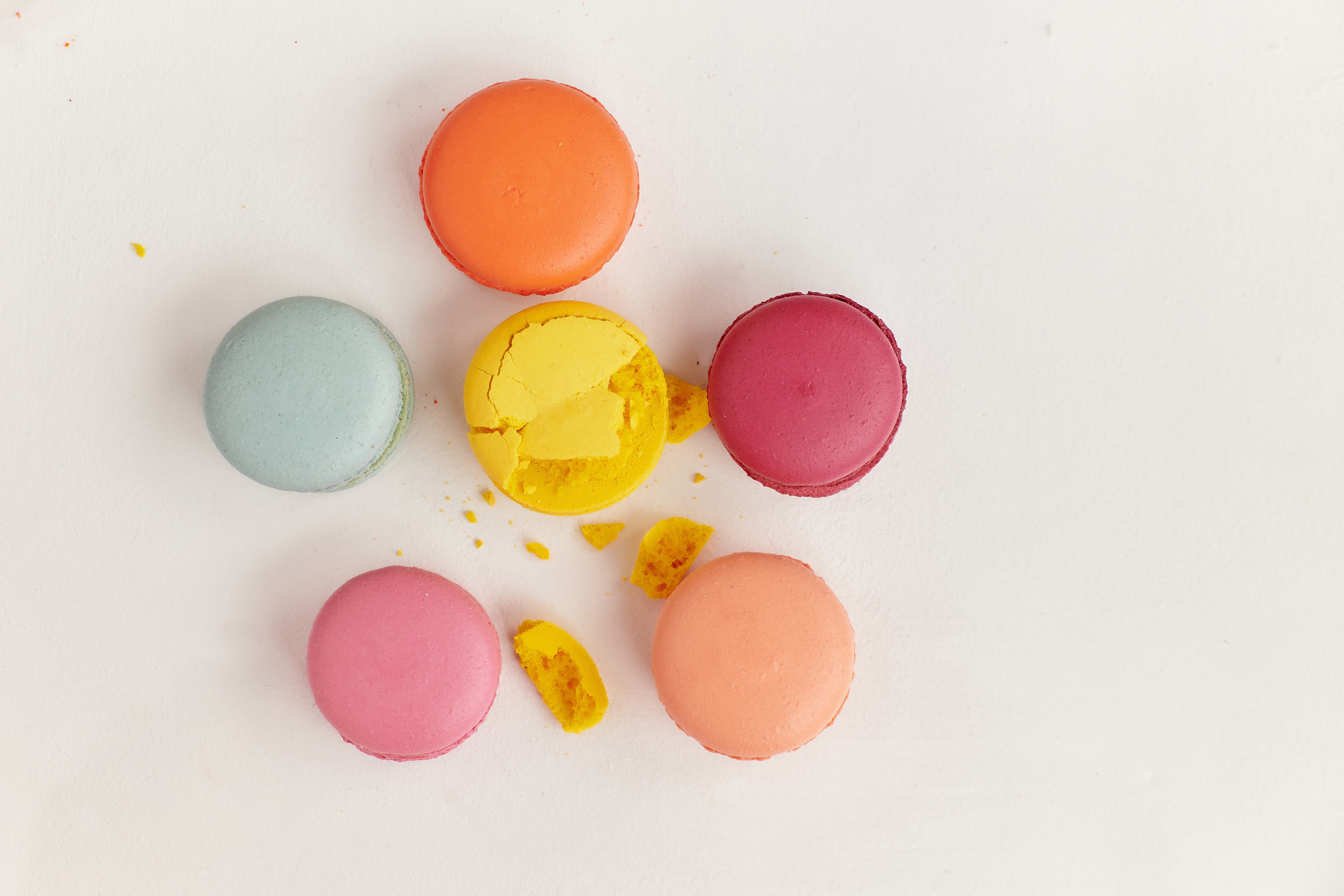 Доставка цветов и сладостей. ФОТОГРАФ Кристина Павлова | МОСКВА