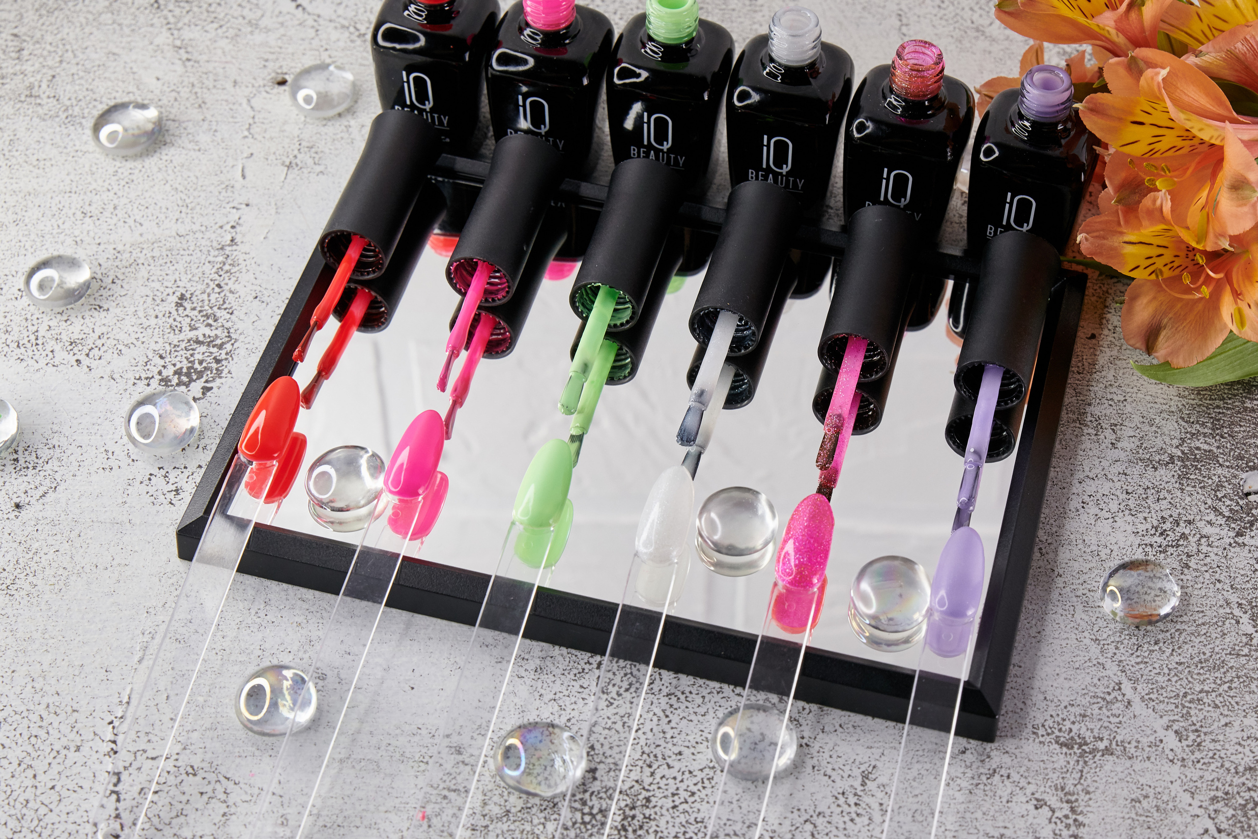 Коллекция гель-лаков. ФОТОГРАФ Кристина Павлова | МОСКВА