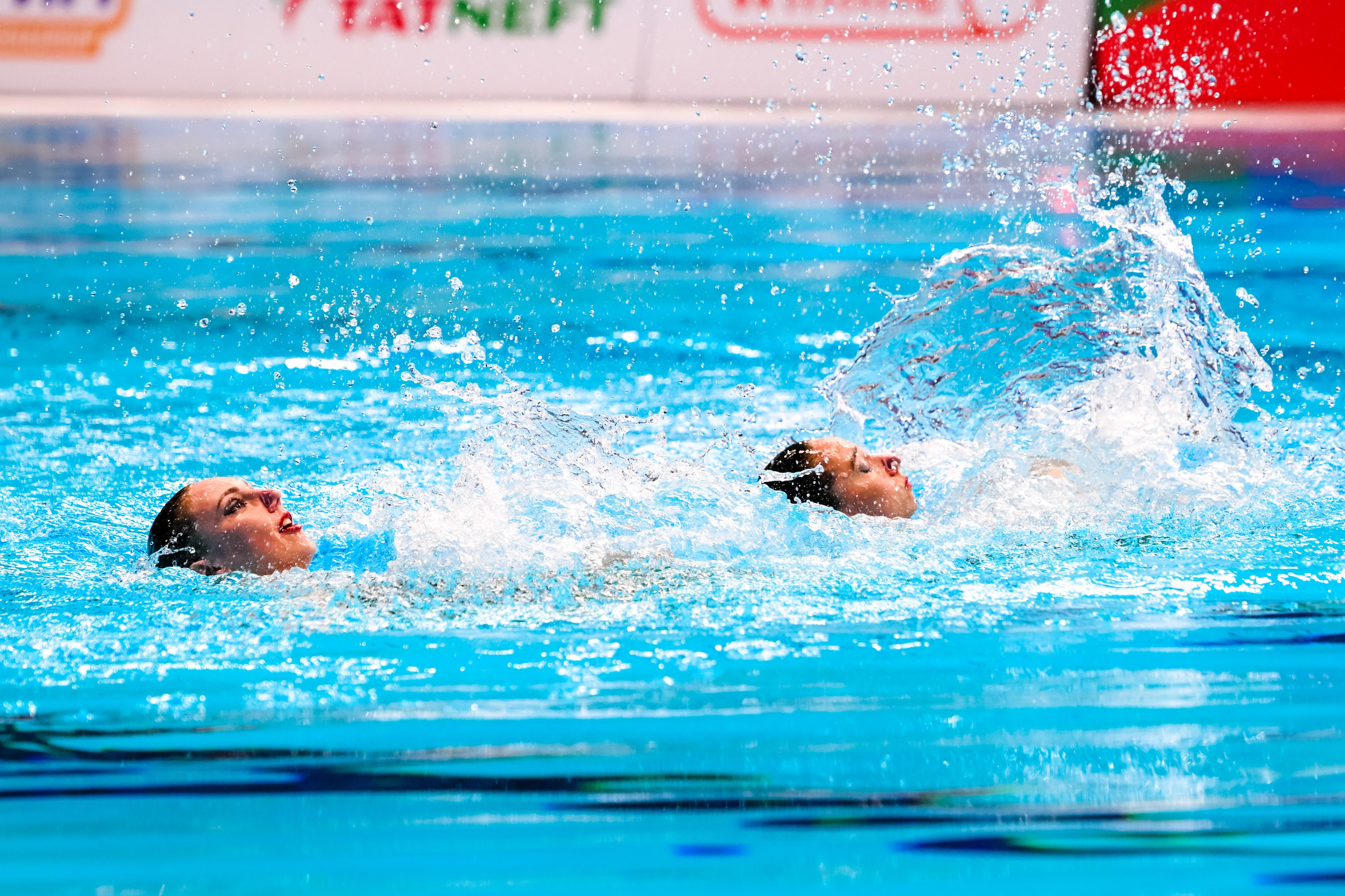 Синхронное плавание «Спортивные игры стран БРИКС». Спортивный и репортажный фотограф в Казани Вячеслав Сатонин