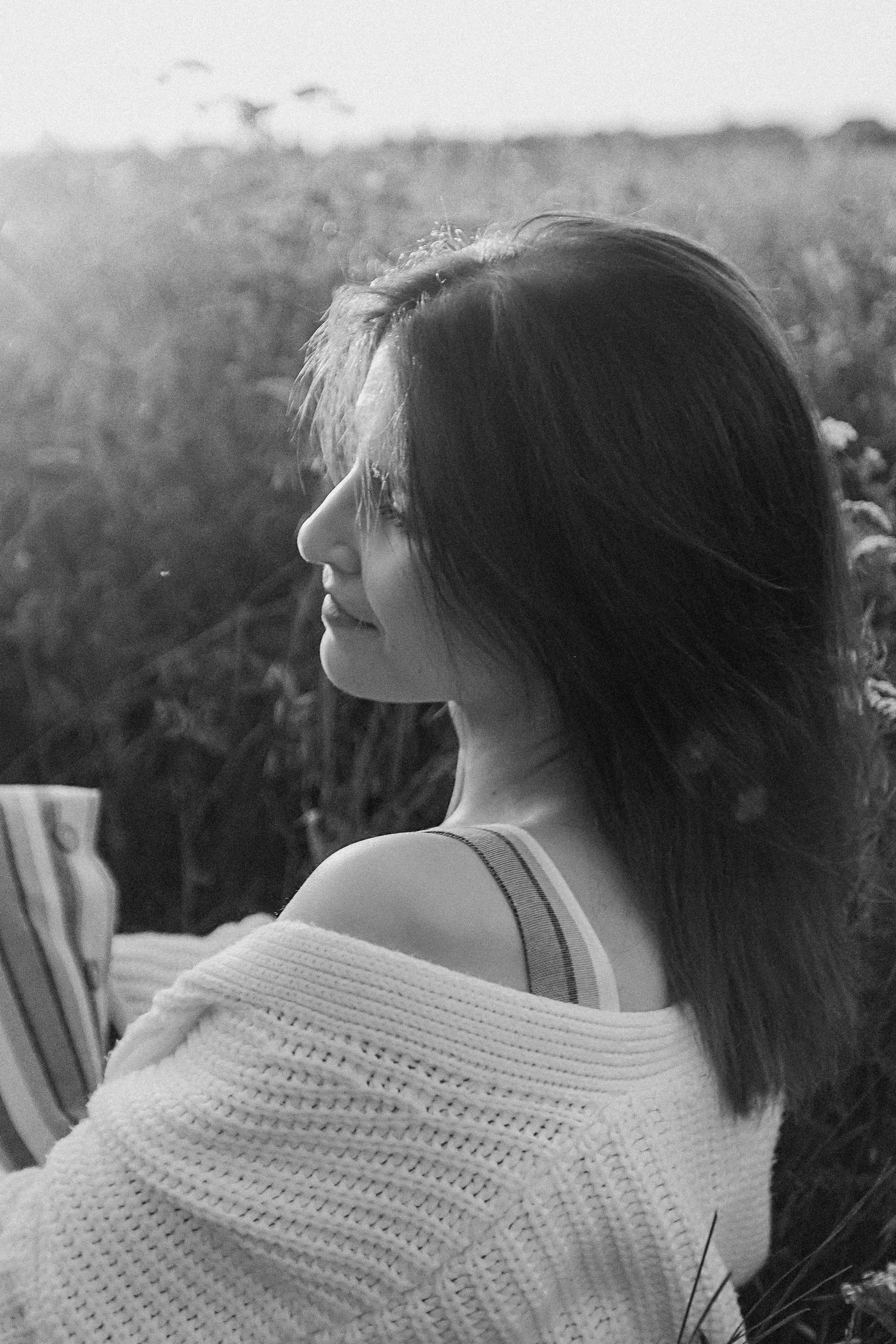 Поле love story на закате. Семейный фотограф Тюмень, фотограф на роды Салмина Мария