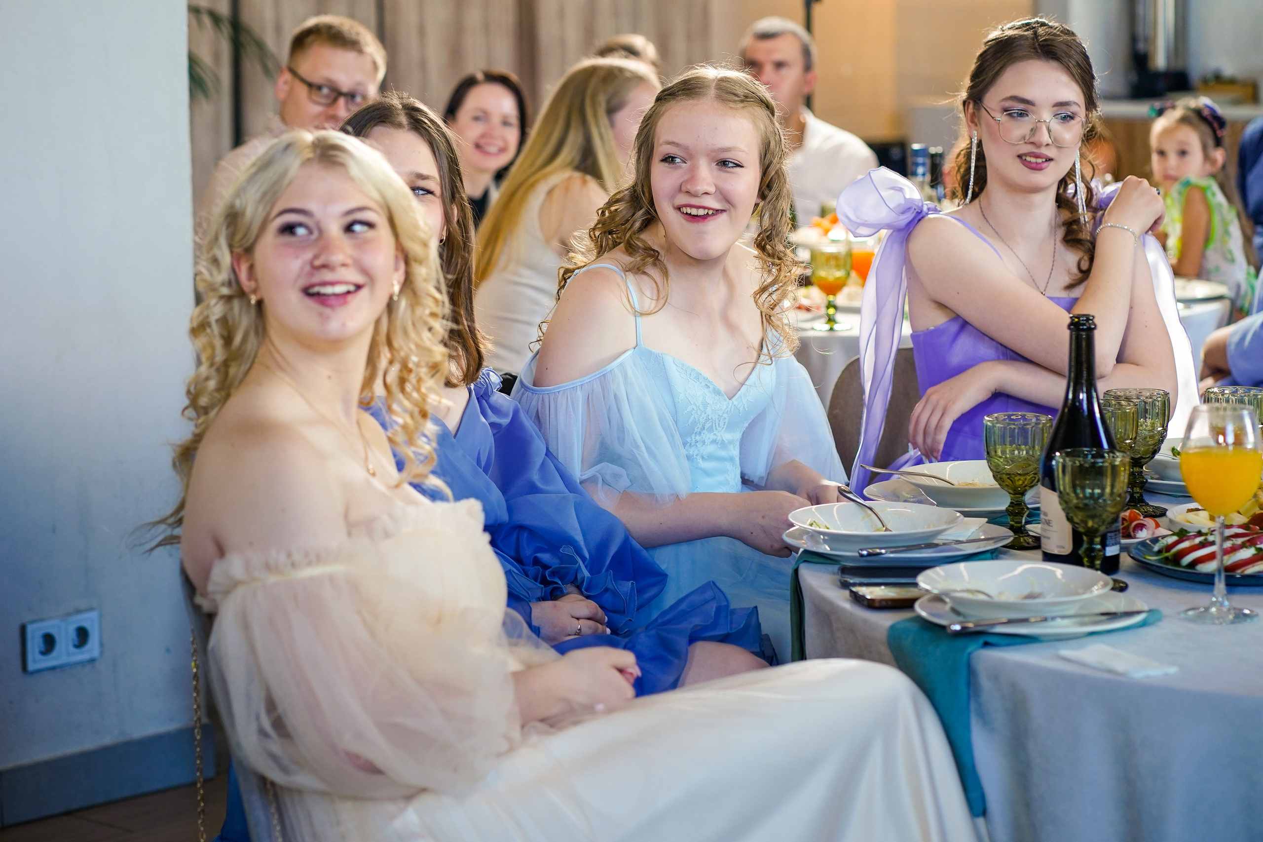 Выпускной вечер, гимназия № 40, 9 класс. Семейный и портретный фотограф в Екатеринбурге Анна Лобанова