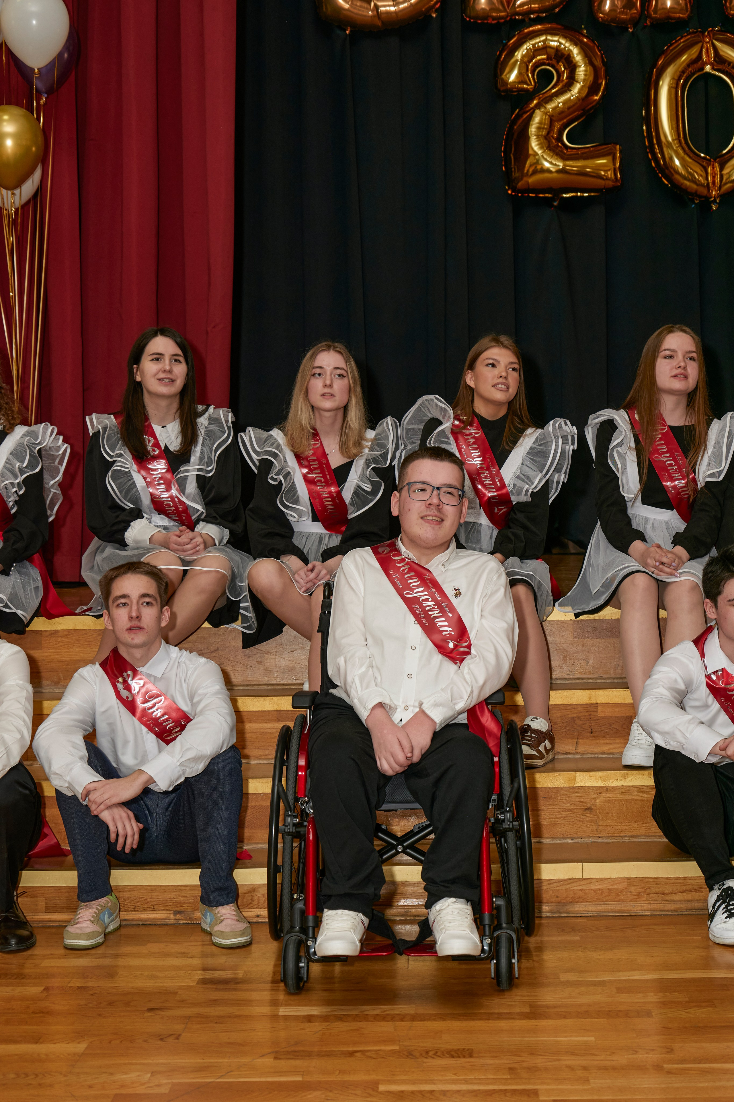 Последний звонок школа 1413. Детский и семейный фотограф г. Москва Оксана Катаджи