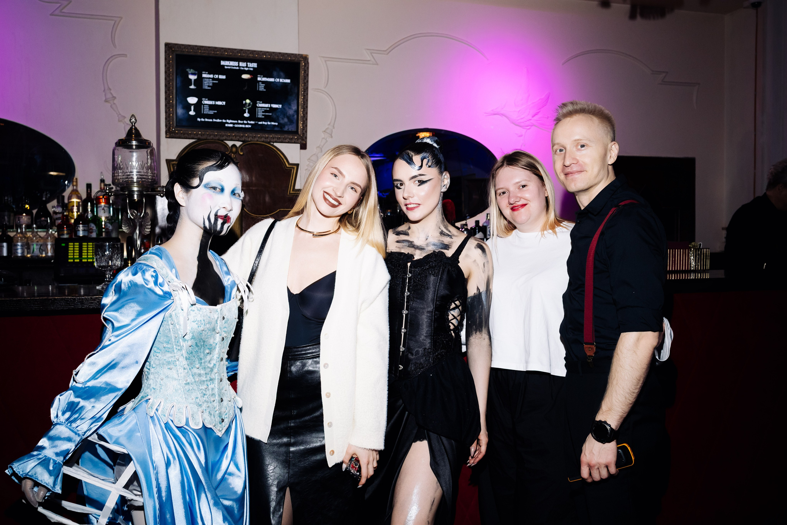 Goodwill | Neo-Baroque Event. Photographer in Prague Alexander Pivovarov