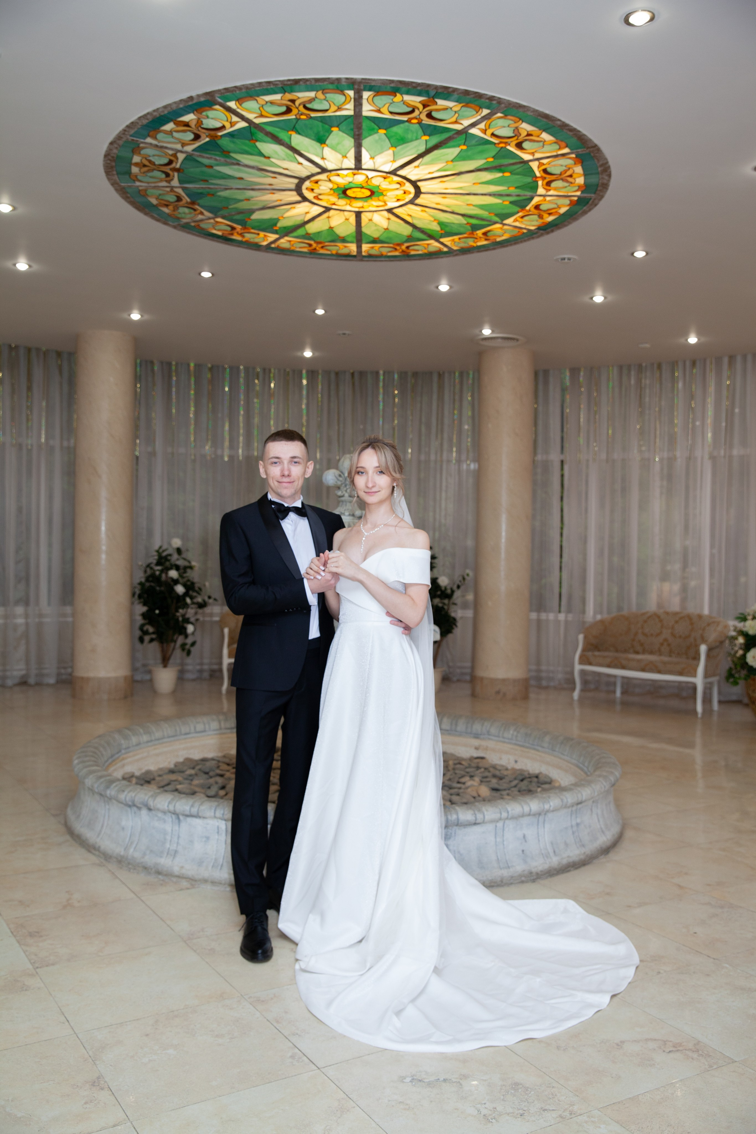 Свадебная фотосессия в отеле Ареал. Фотограф в Железнодорожном и Балашихе