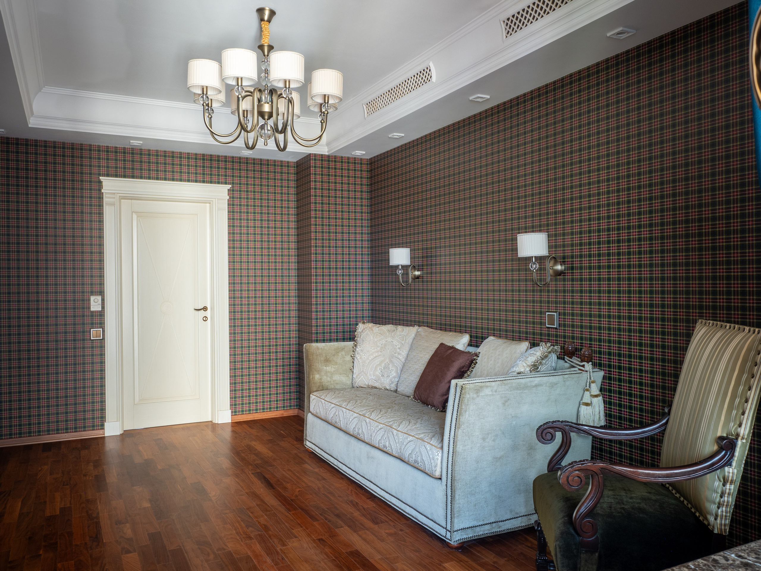 Дом на Воскресенской набережной. Сидоров Артем