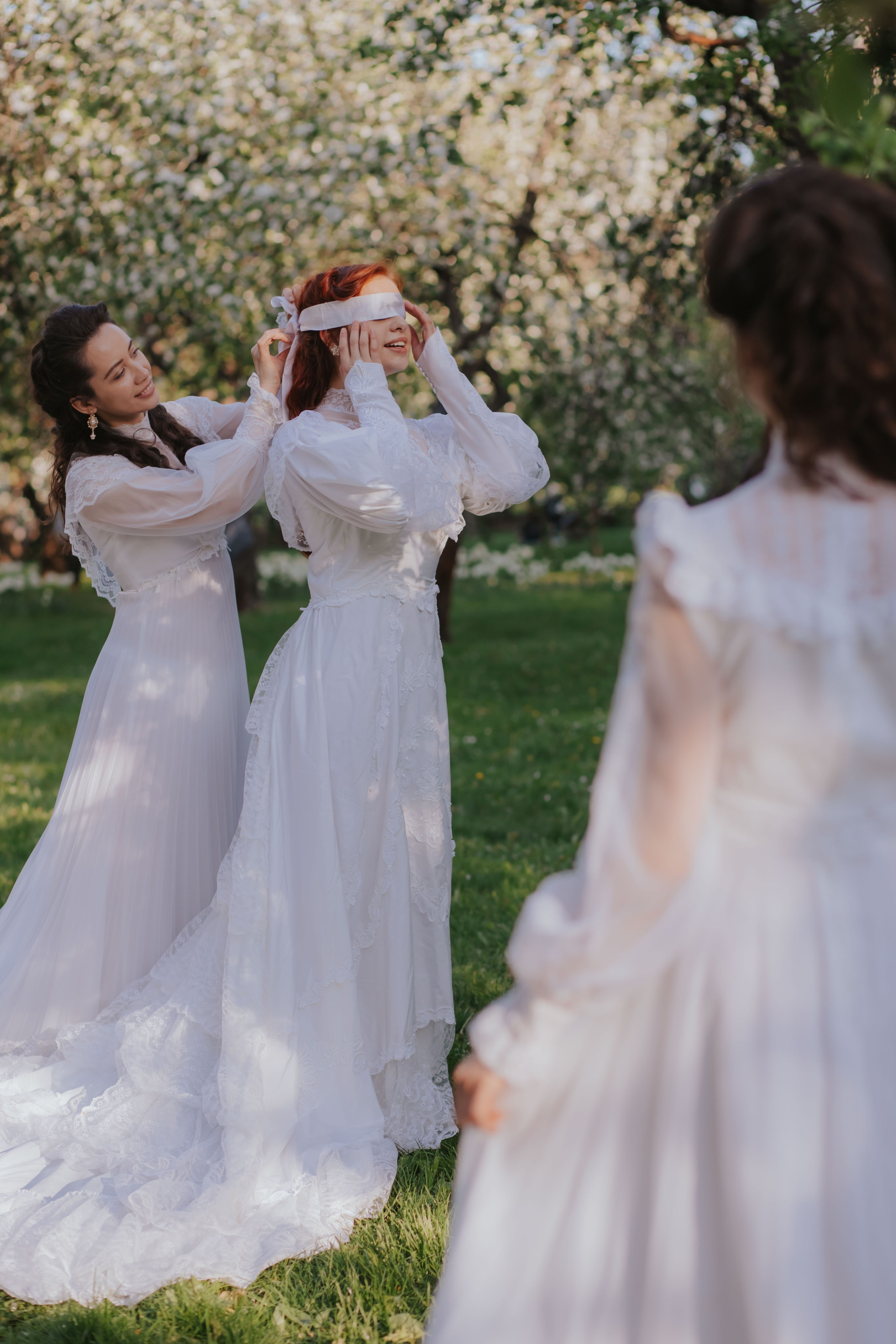 Яблоневый сад. Художественная винтажная фотография