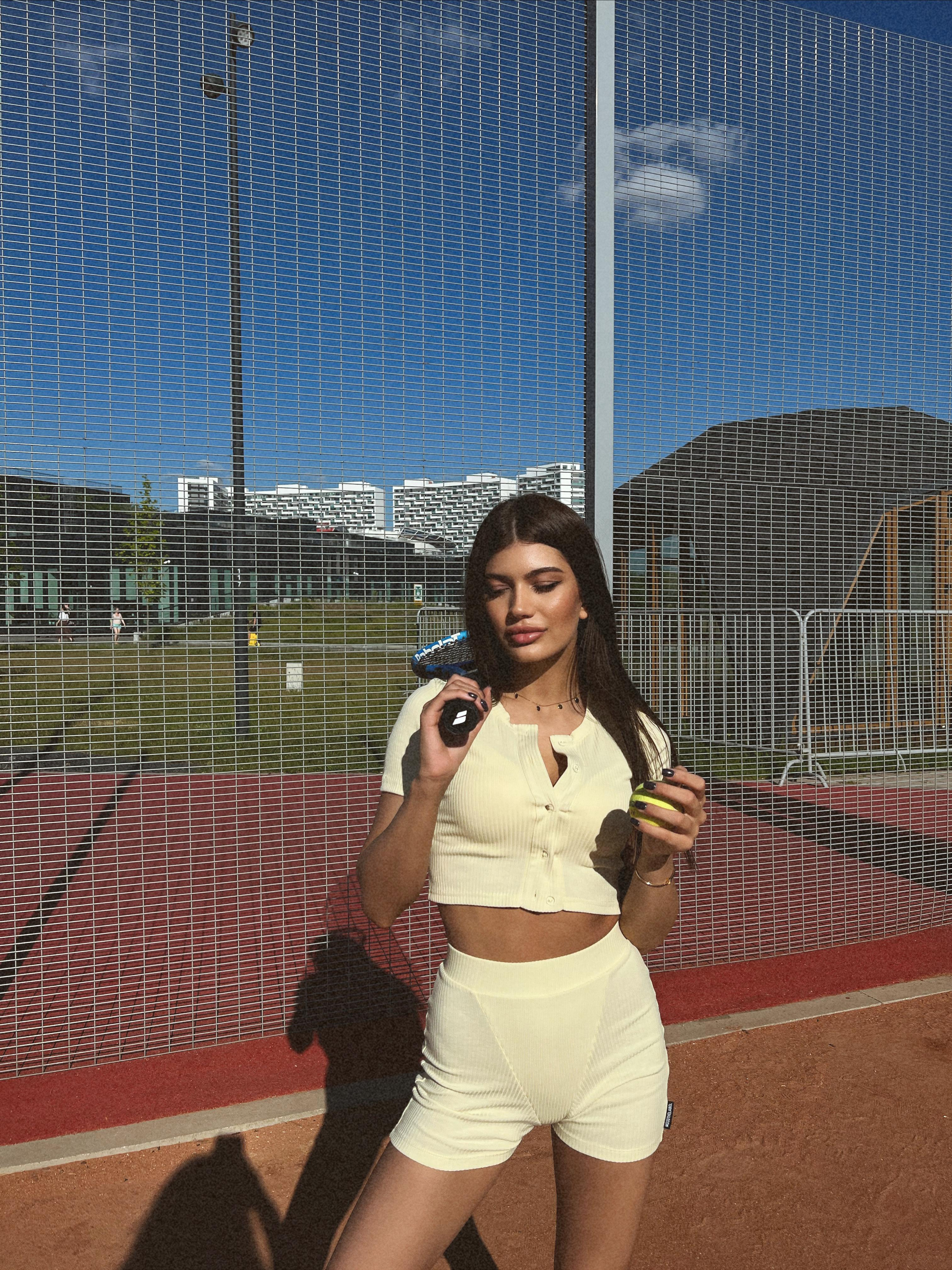 Tennis court and street. Фотограф и контент-maker Диля Голубникова | Москва