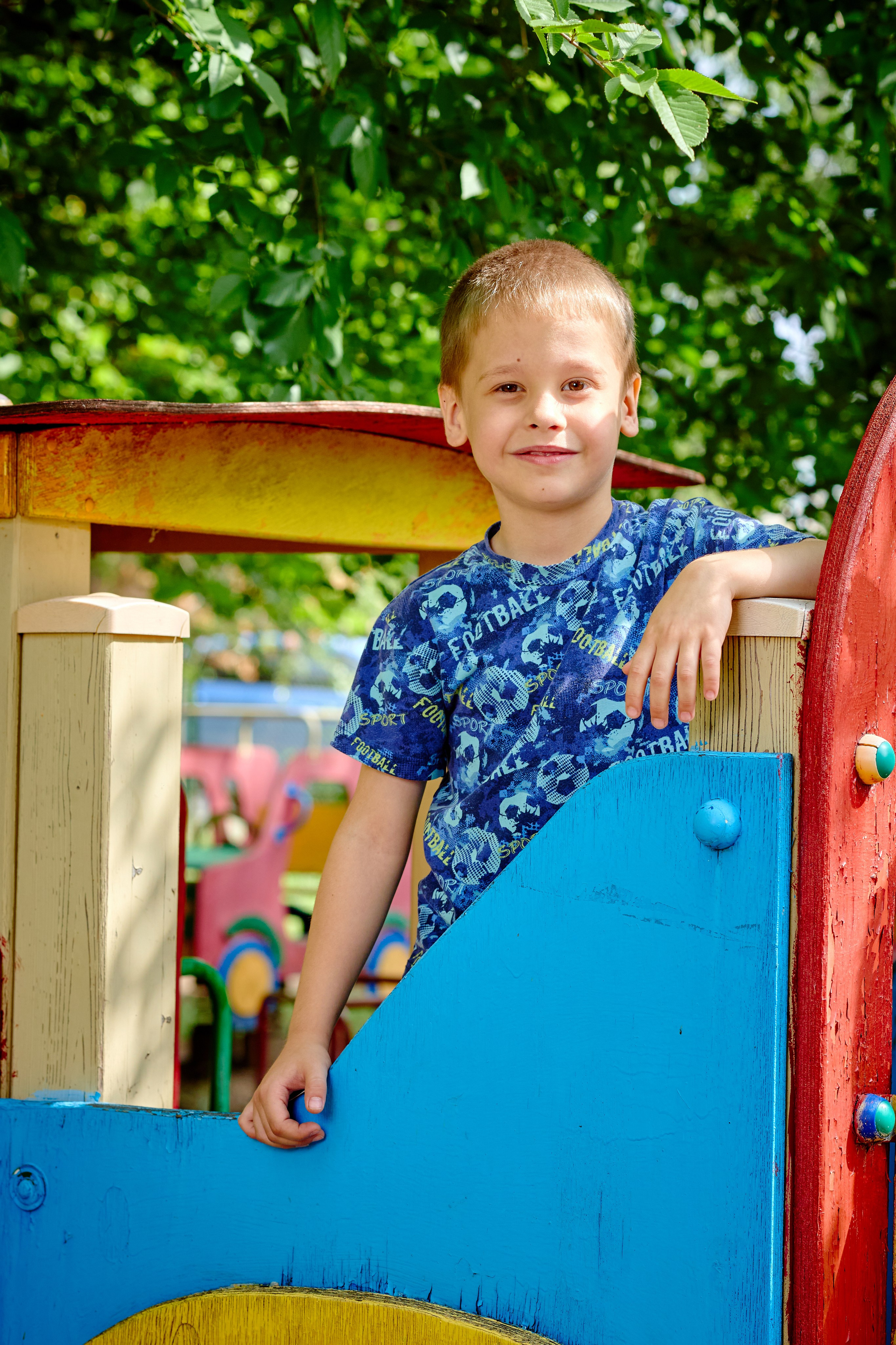 Пример летней съемки в детском саду № 92 Старшая группа Радуга. Фотограф Выпускные альбомы Таганрог Сергей Коробченко