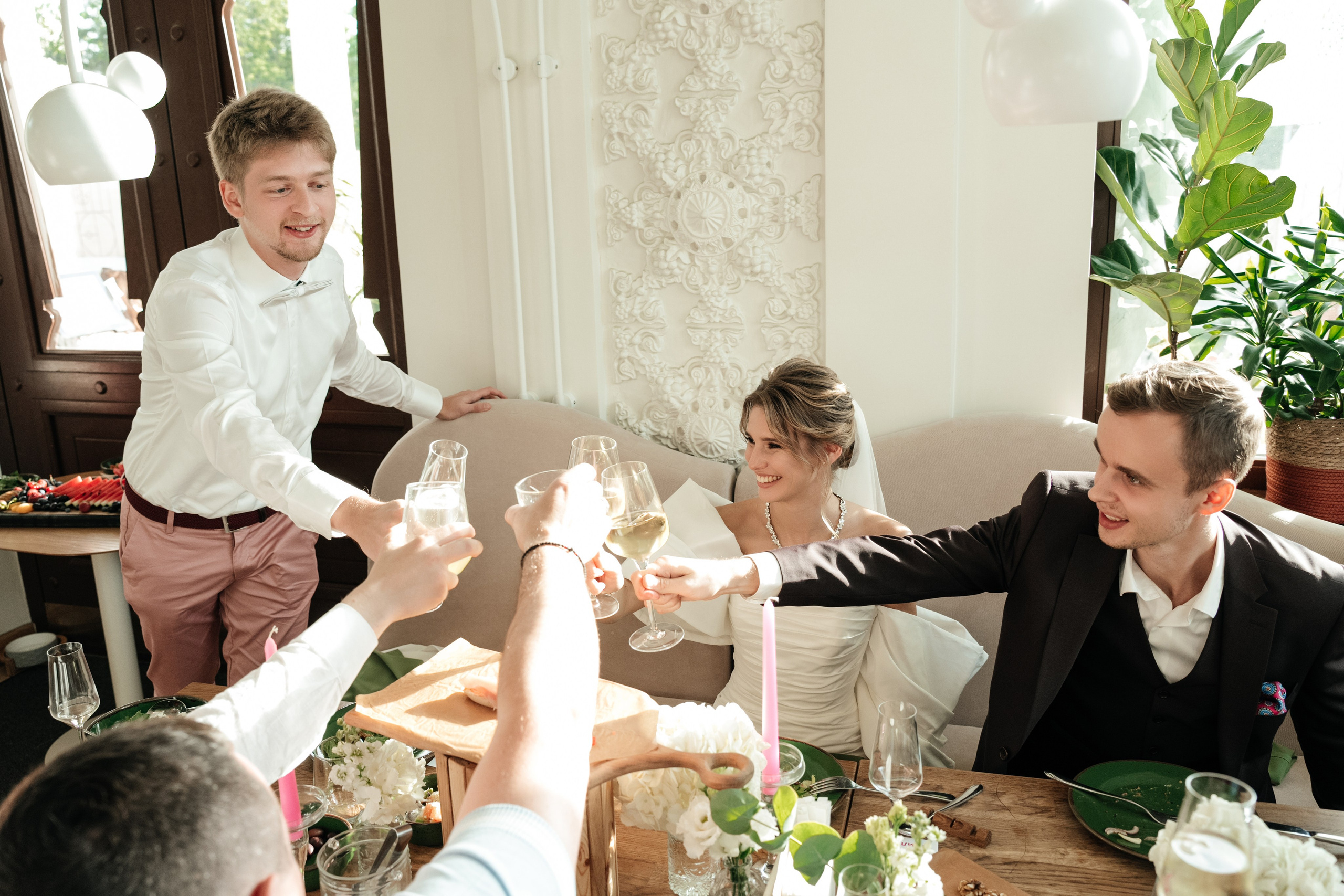 Ресторан Домик в саду, ВДНХ. Свадебный фотограф Москва Александра Аверкова