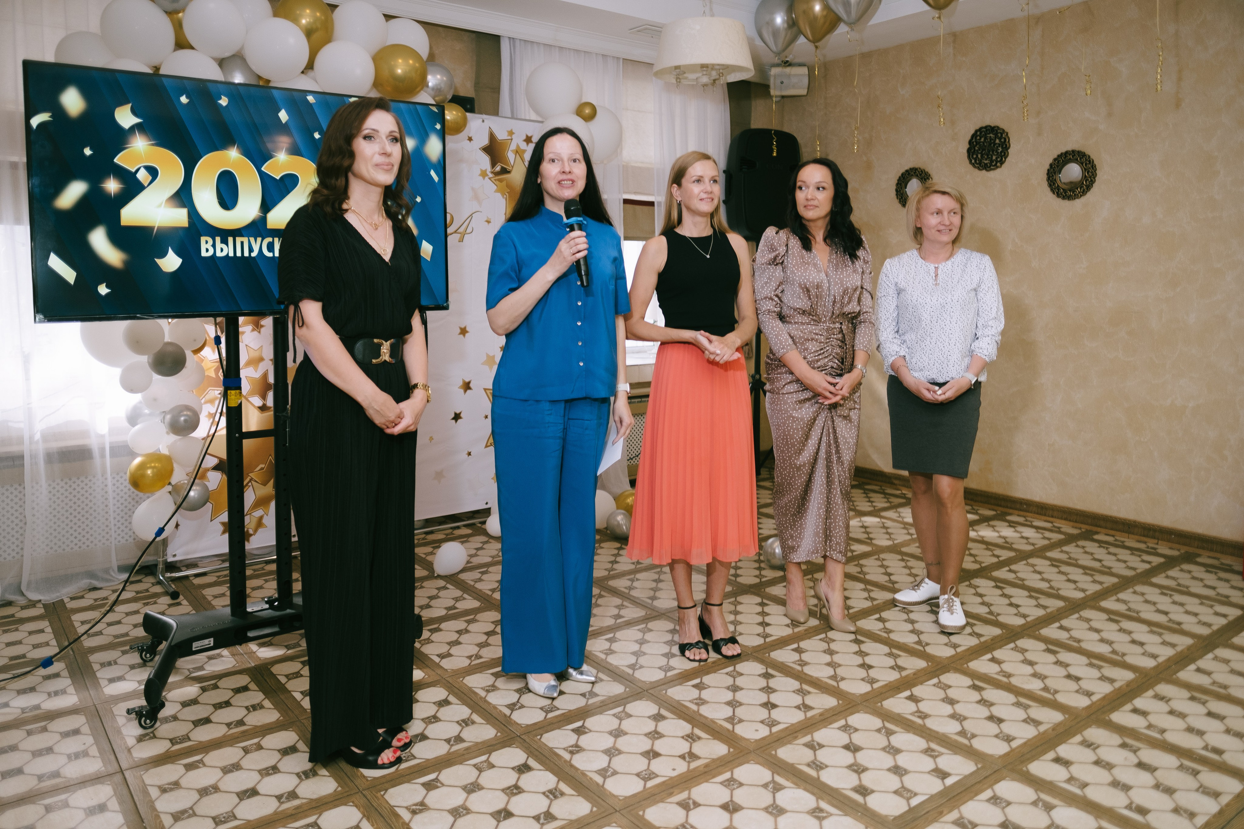 Выпускной школа 33. Свадебный и репортажной фотограф Денис Ожигин в Краснодаре и Краснодарском крае