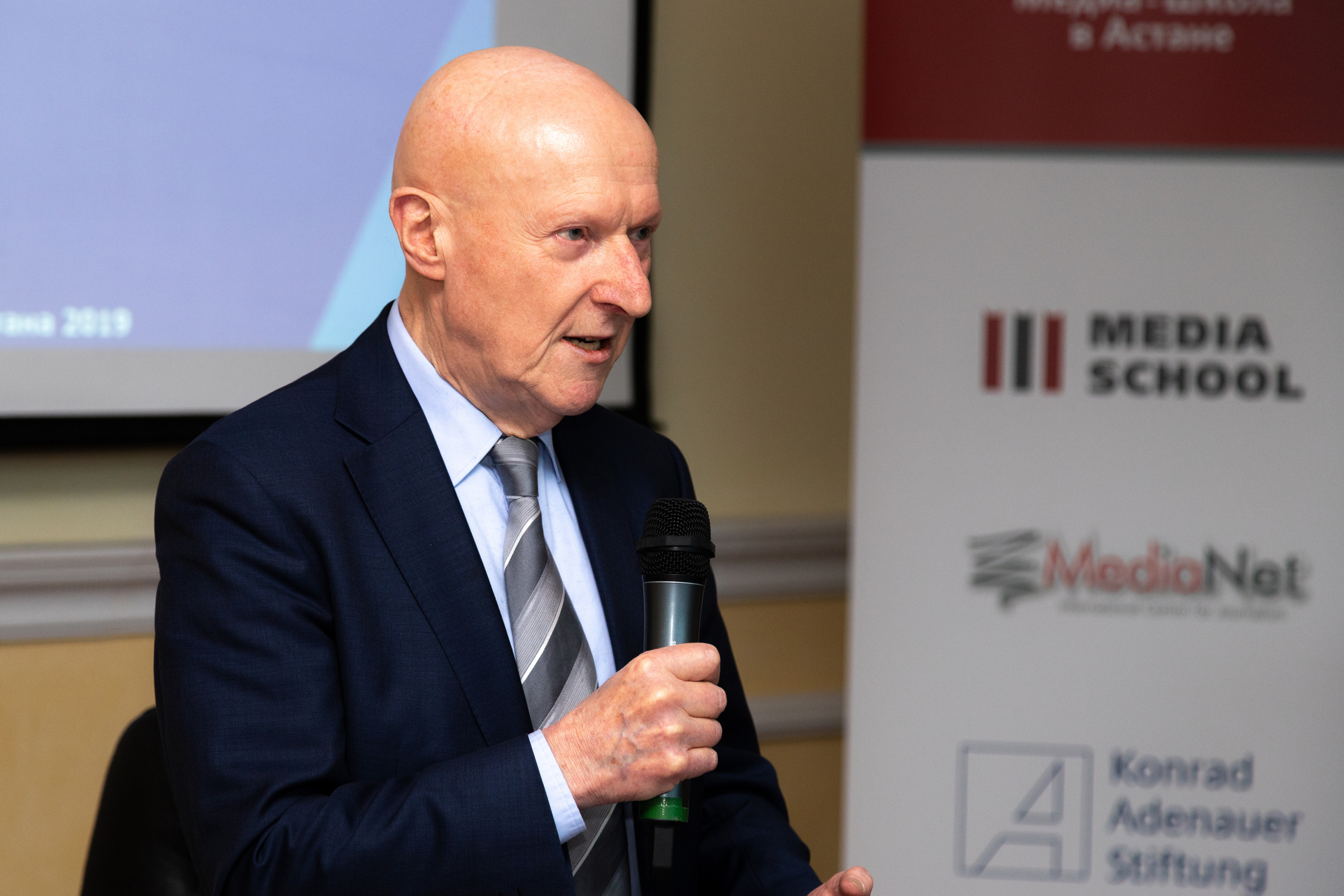 Репортажная съёмка в Нур-Султан Астана. Свадебный фотограф Григорий Белый Астана