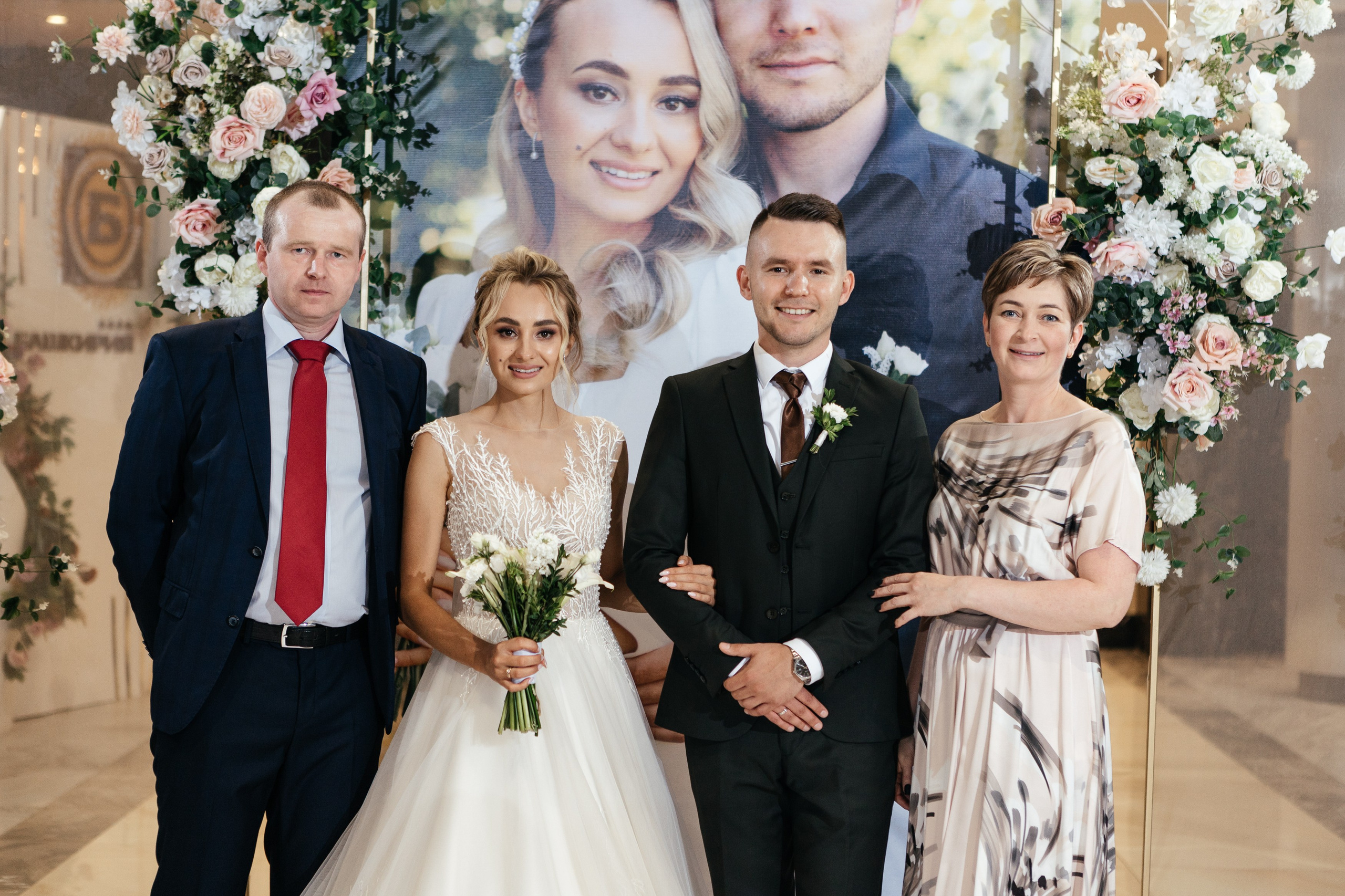 Свадебный фотограф Уфа — Руслан ГабдлисламовЖивые эмоции, красивые кадры, воспоминания на всю жизнь.Работаю по всей Республике Башкортоста. Свадебный фотограф Уфа Руслан Габдлисламов