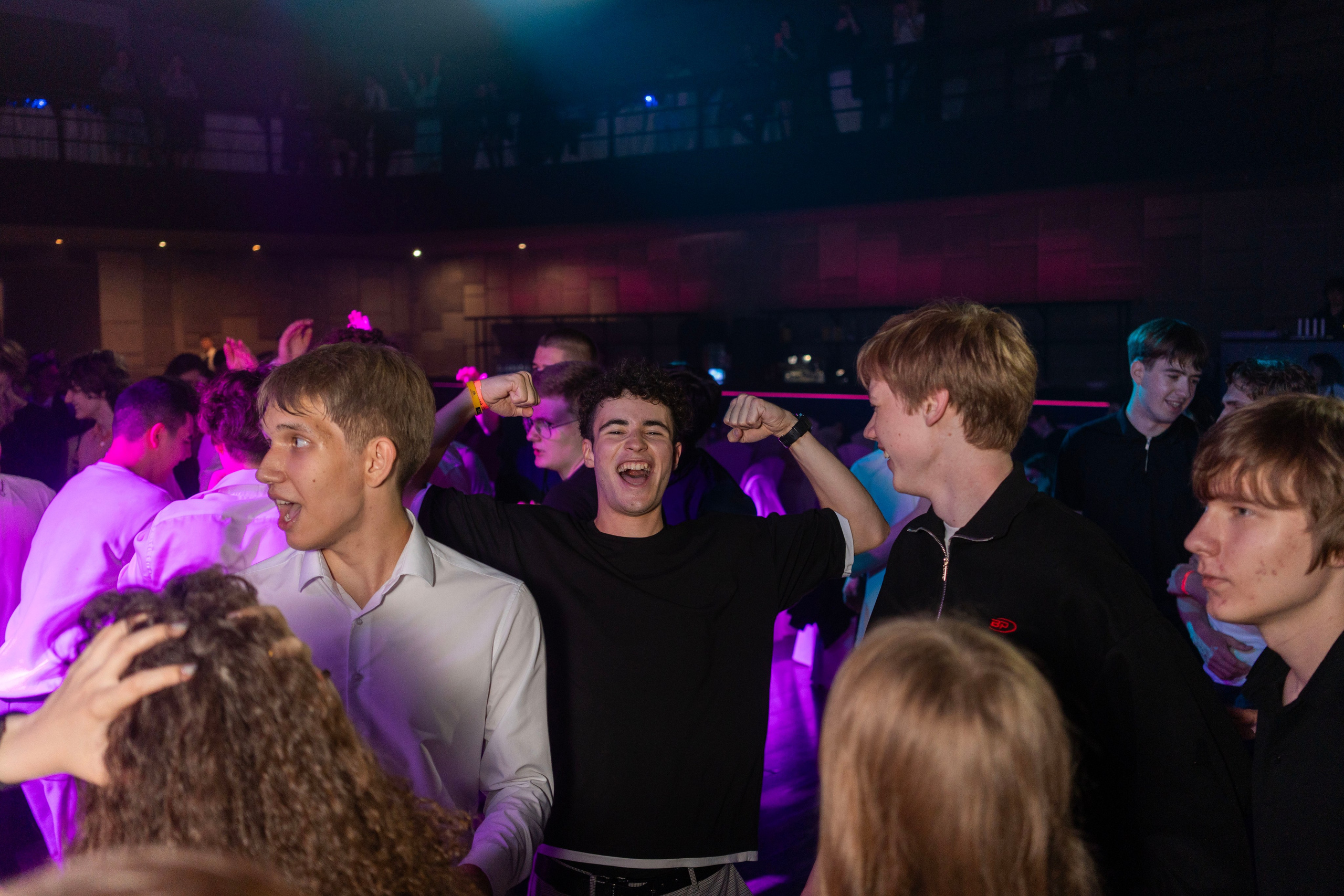 Выпускные 11 кл. Фотограф Юлия Попова