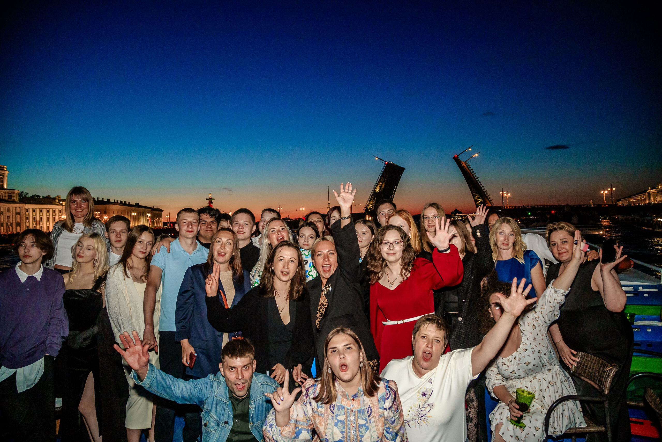Выпускной на теплоходе. Фотограф в Санкт-Петербурге Чумаков Семен