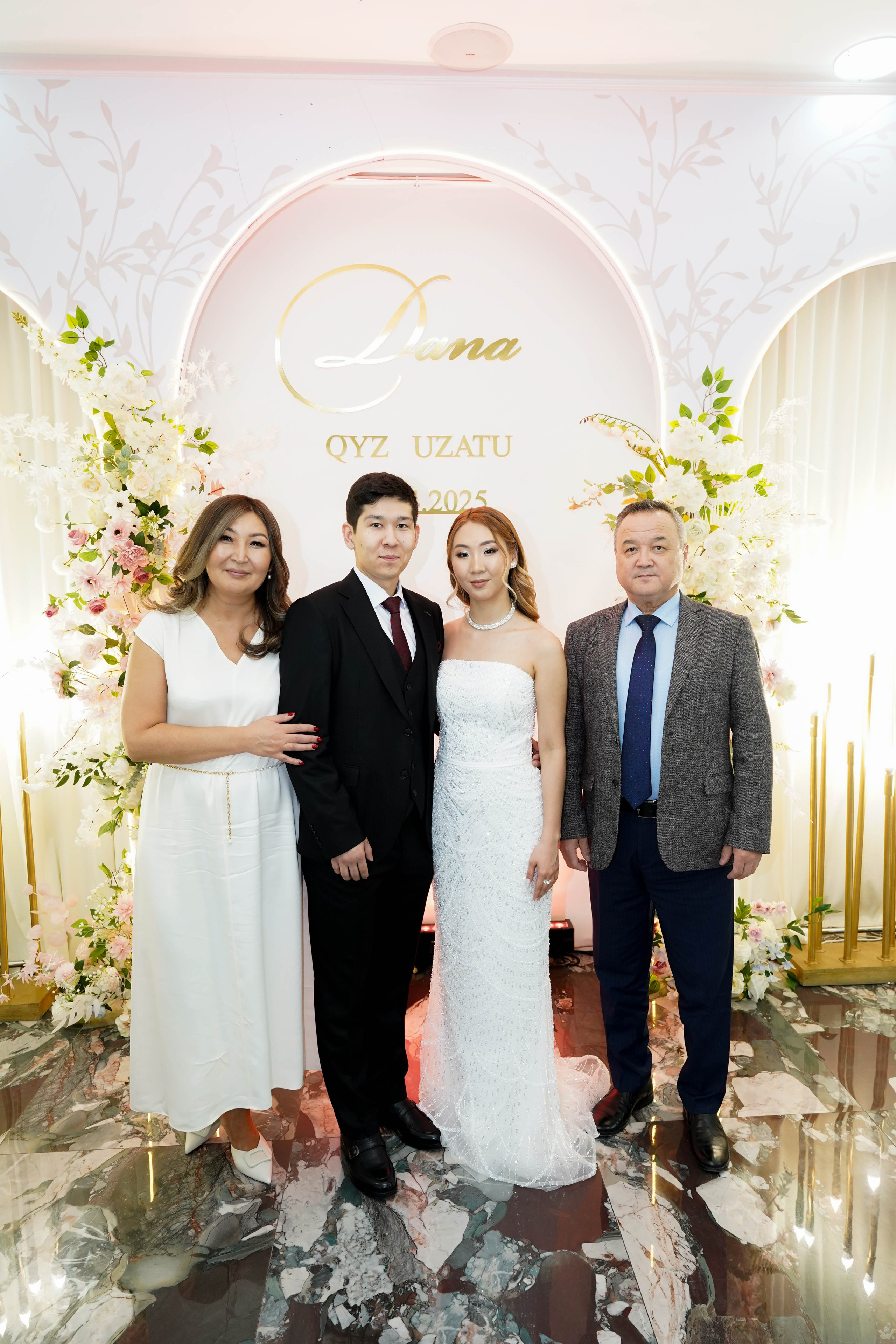 Dana uzatu. Фотограф Ернар Ержанов