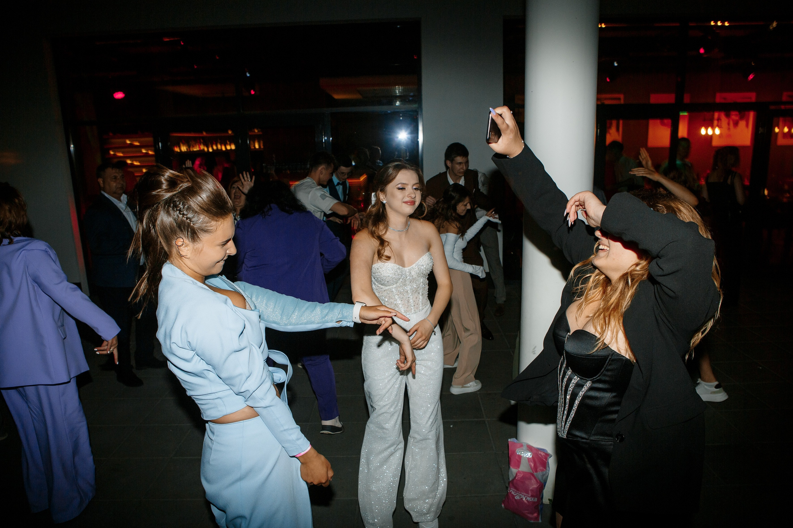 Выпускной Гимназия 12 2024 OpenHouse. Свадебный и портретный Фотограф в Липецке Дмитрий Котюков