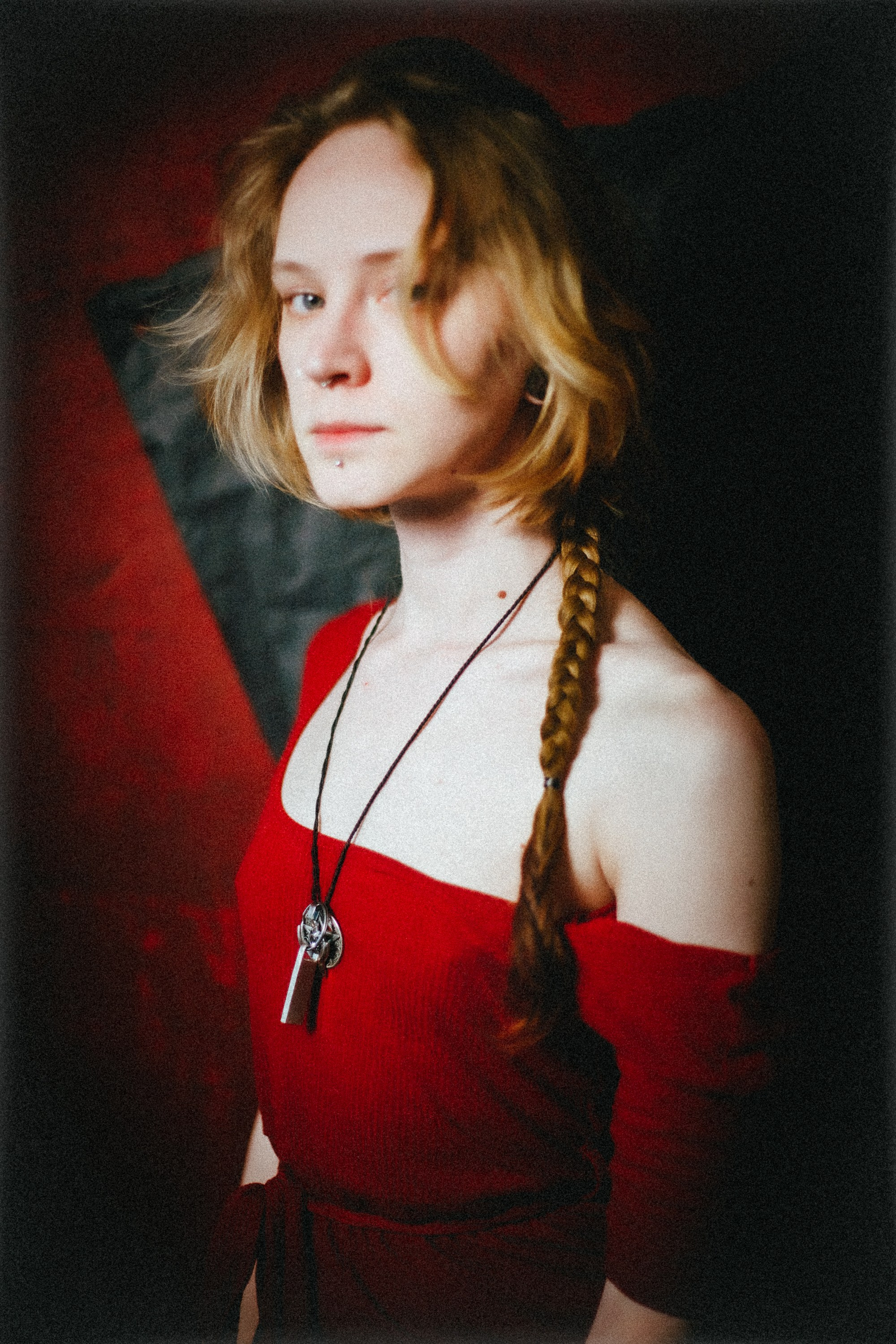 Вика. Домашняя студия. RawCat. Портретная фотография Екатеринбург