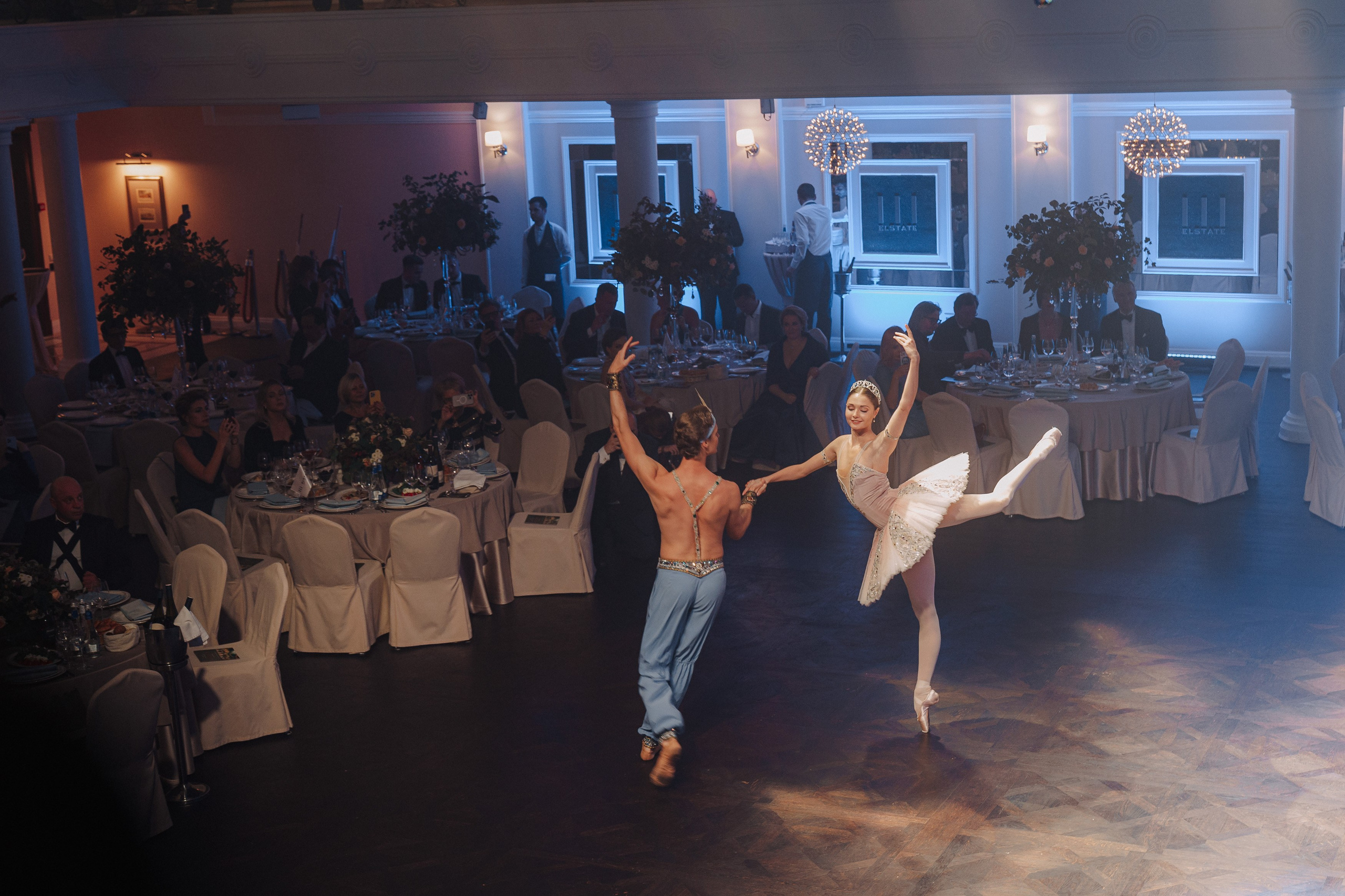 Бал на траве. Студия коммерческой фотографии в Москве и области