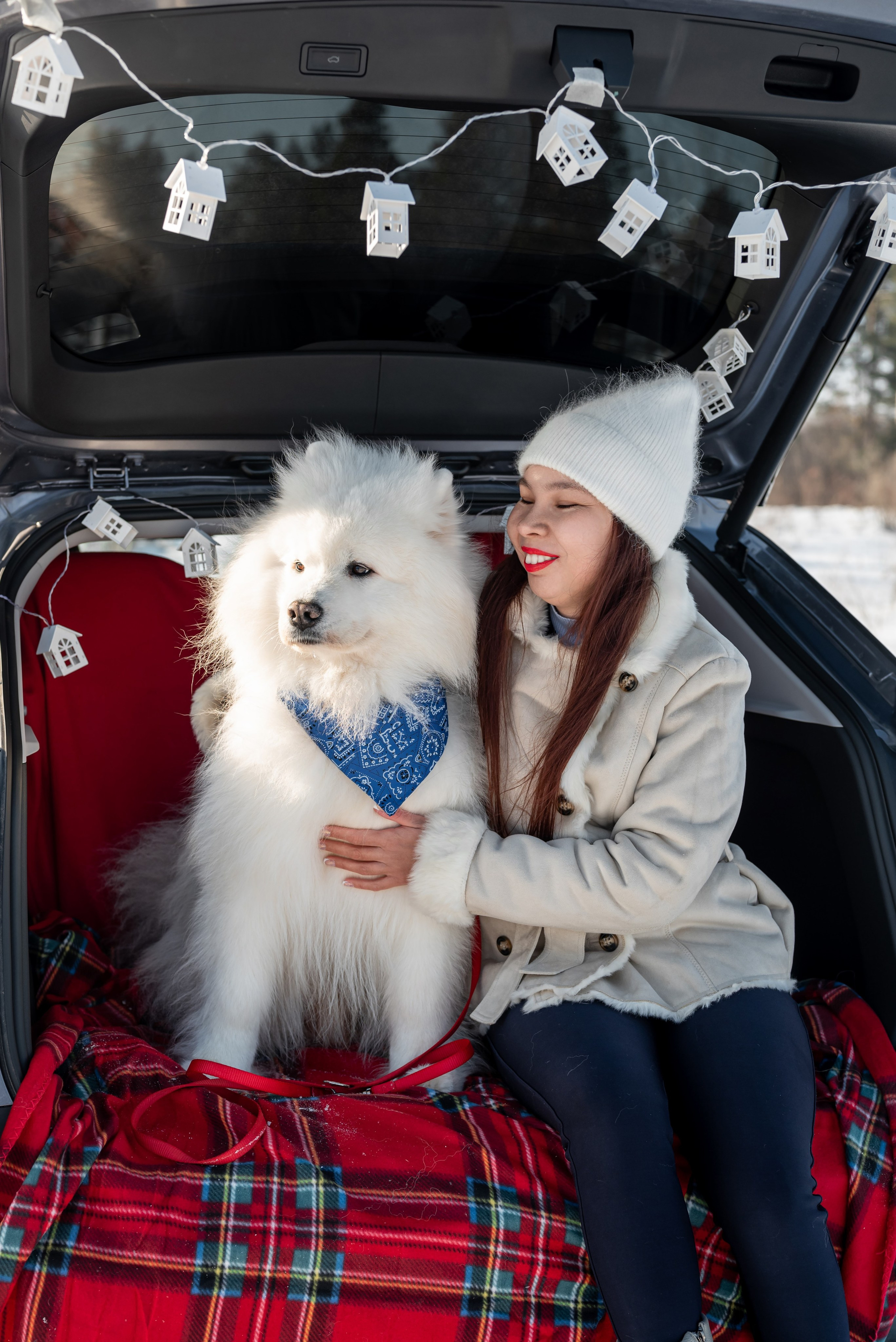 Фотопроект с Платоном и машиной на улице. Фотограф в городе Салават