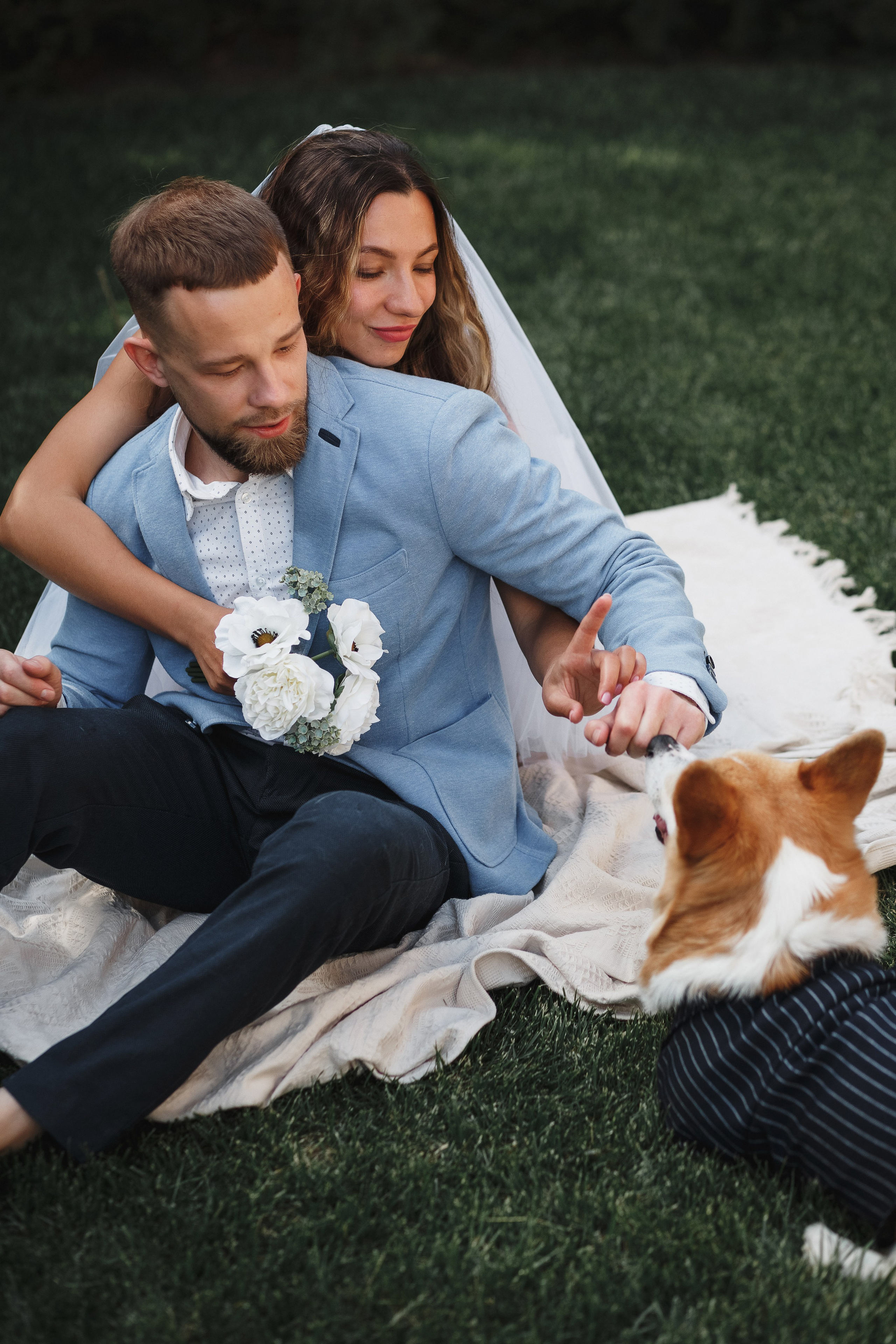 Фотосессия в Таганроге: Денис и Маша с их очаровательной собакой. Свадебный и семейный фотограф в Таганроге Бакарюк Антон