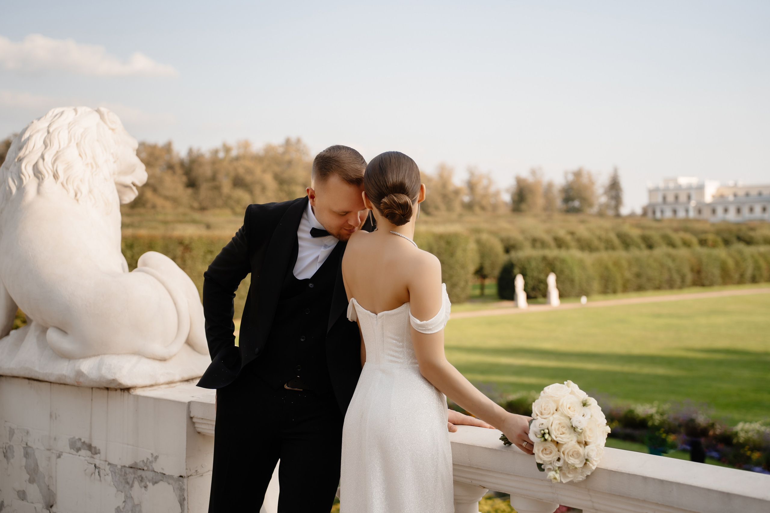 Свадебная фотосессия в парке Архангельское. Свадебный и семейный фотограф в Москве Светлана Зоткина