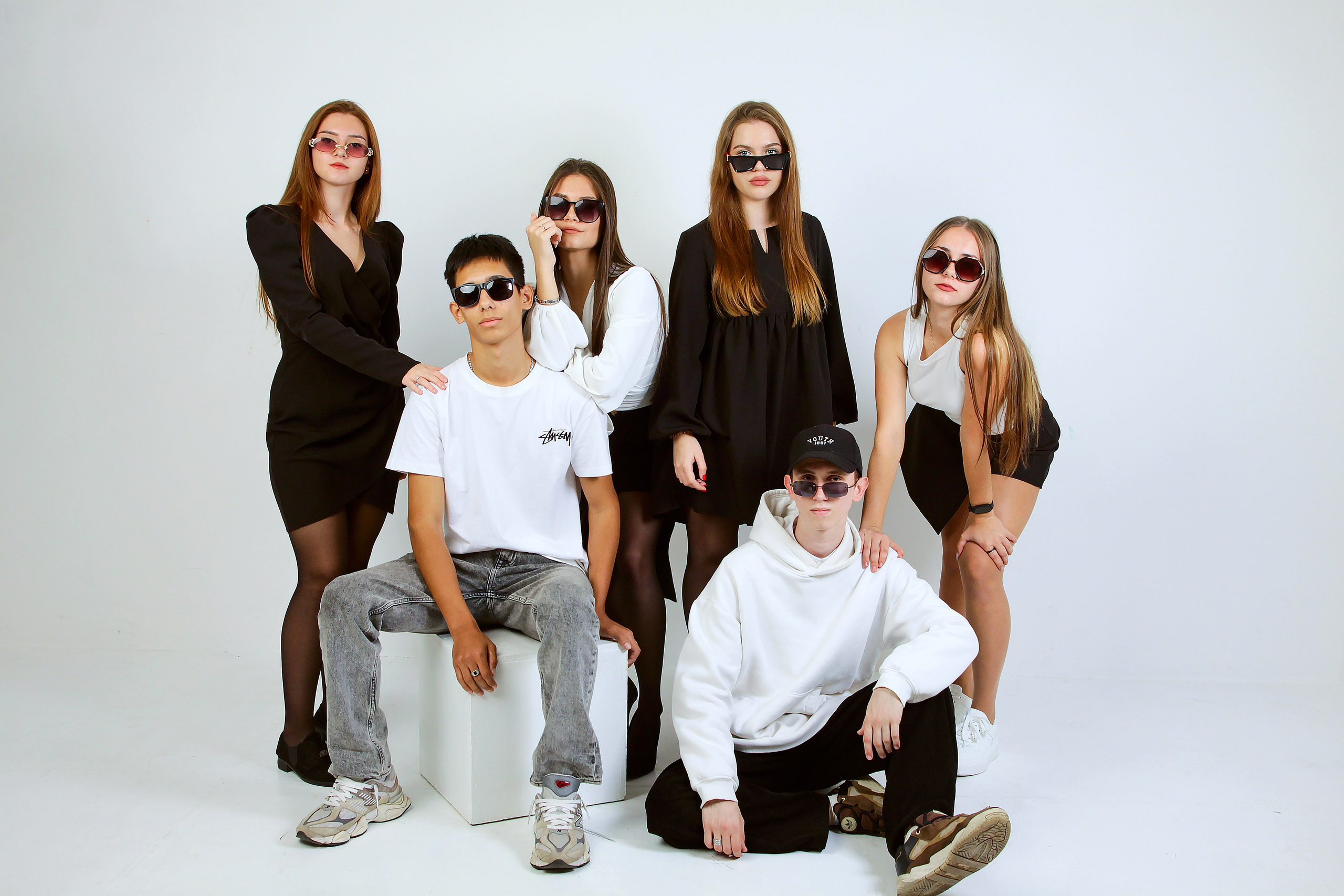 ФОТОСЕССИЯ ДЛЯ ВЫПУСКНИКОВ 35 ШКОЛЫ Г. ТАГАНРОГА. Выпускные альбомы в Таганроге и Ростовской Области