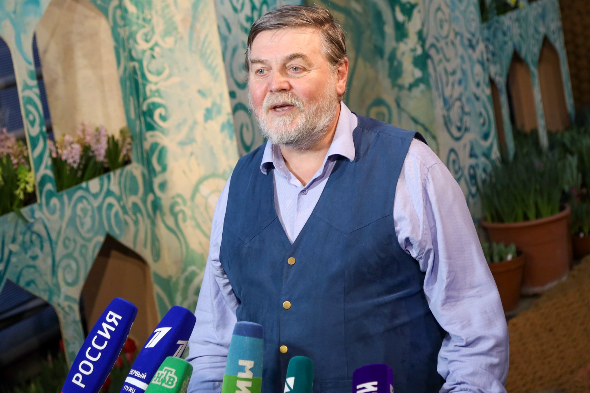 Открытие выставки весенних цветов «Репетиция весны» в Аптекарском огороде. Репортажный и портретный фотограф в Москве Рина Серёгина