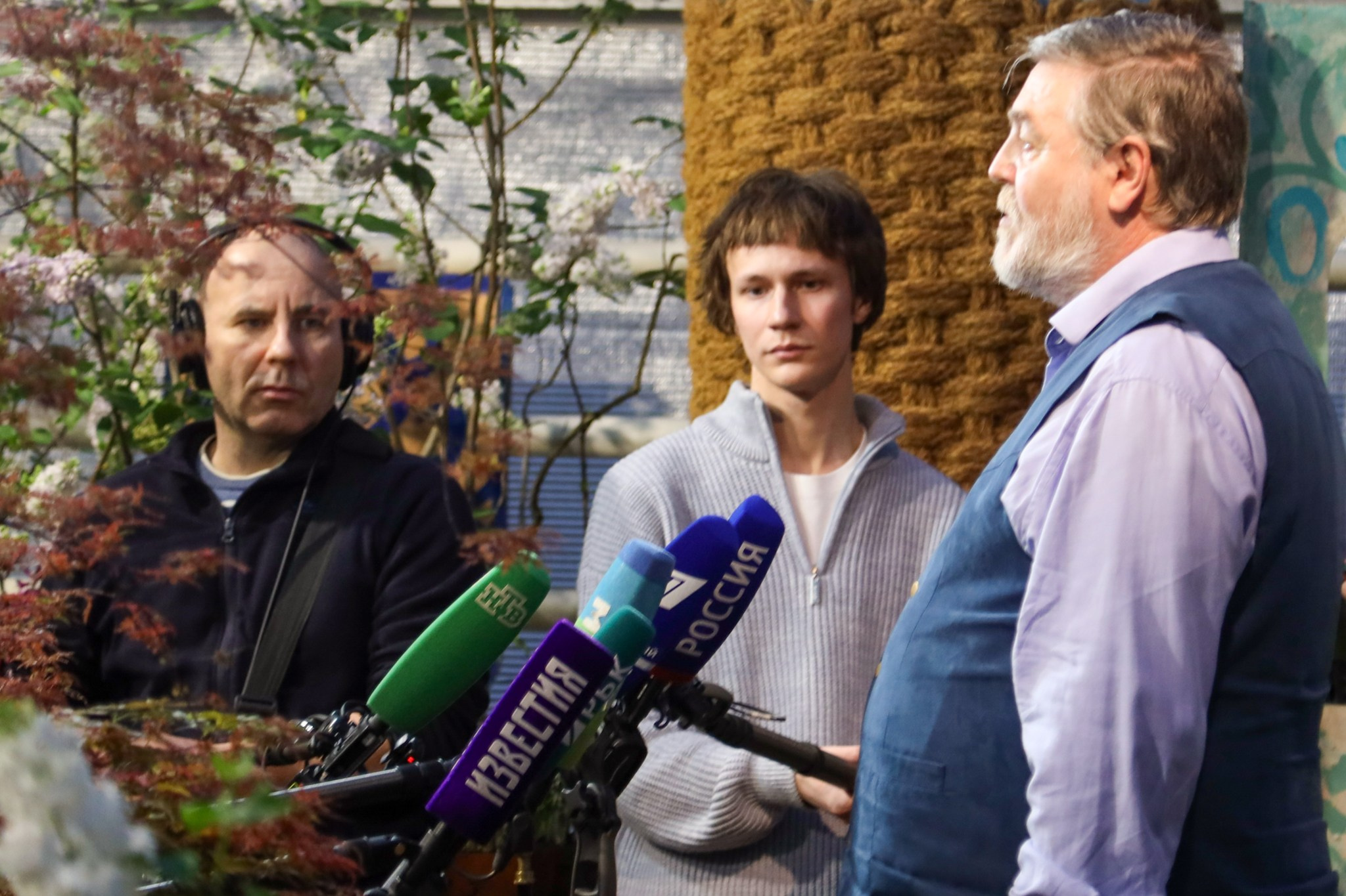 Открытие выставки весенних цветов «Репетиция весны» в Аптекарском огороде. Репортажный и портретный фотограф в Москве Рина Серёгина